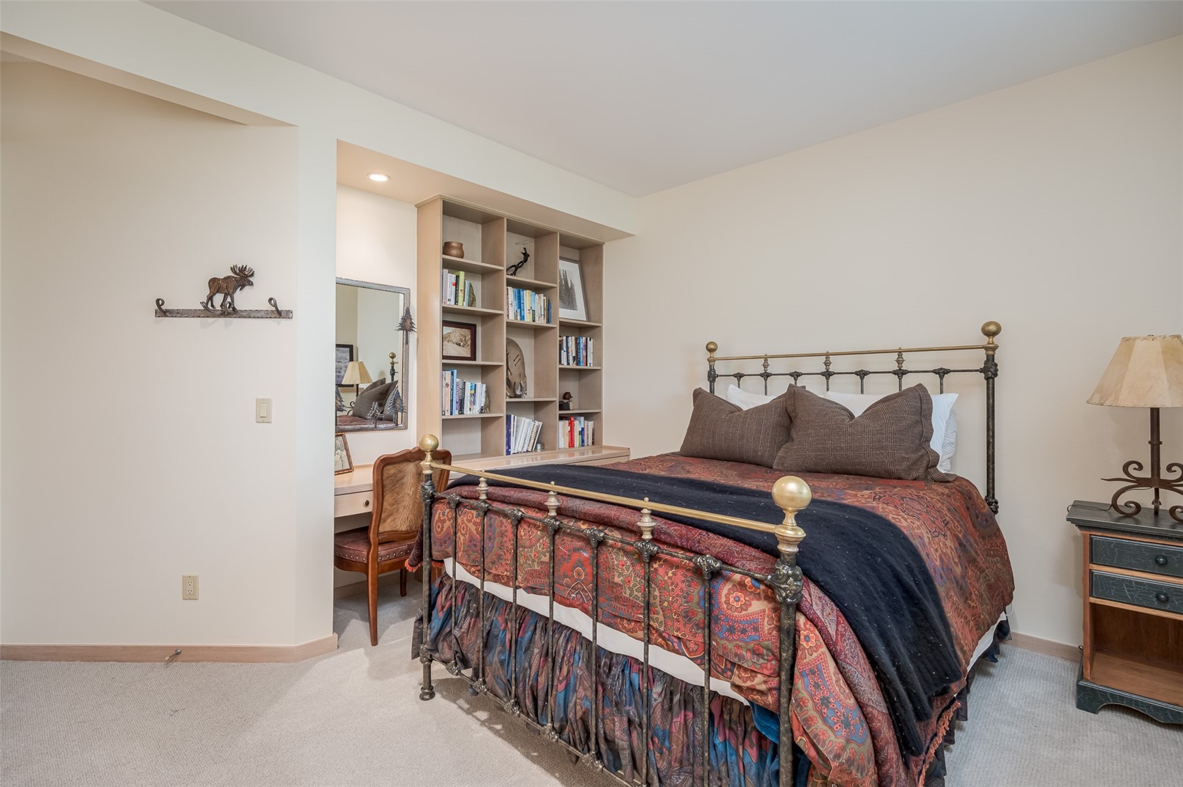 2280 Clubhouse DRIVE