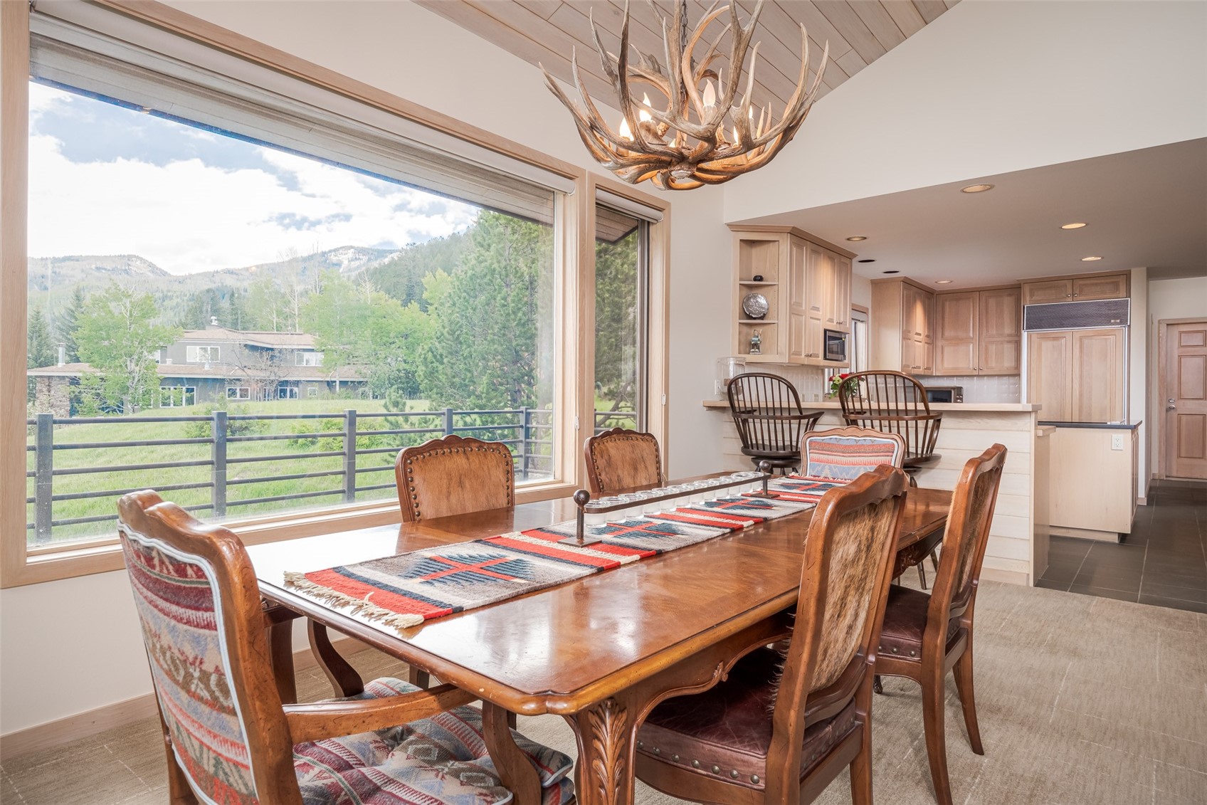 2280 Clubhouse DRIVE