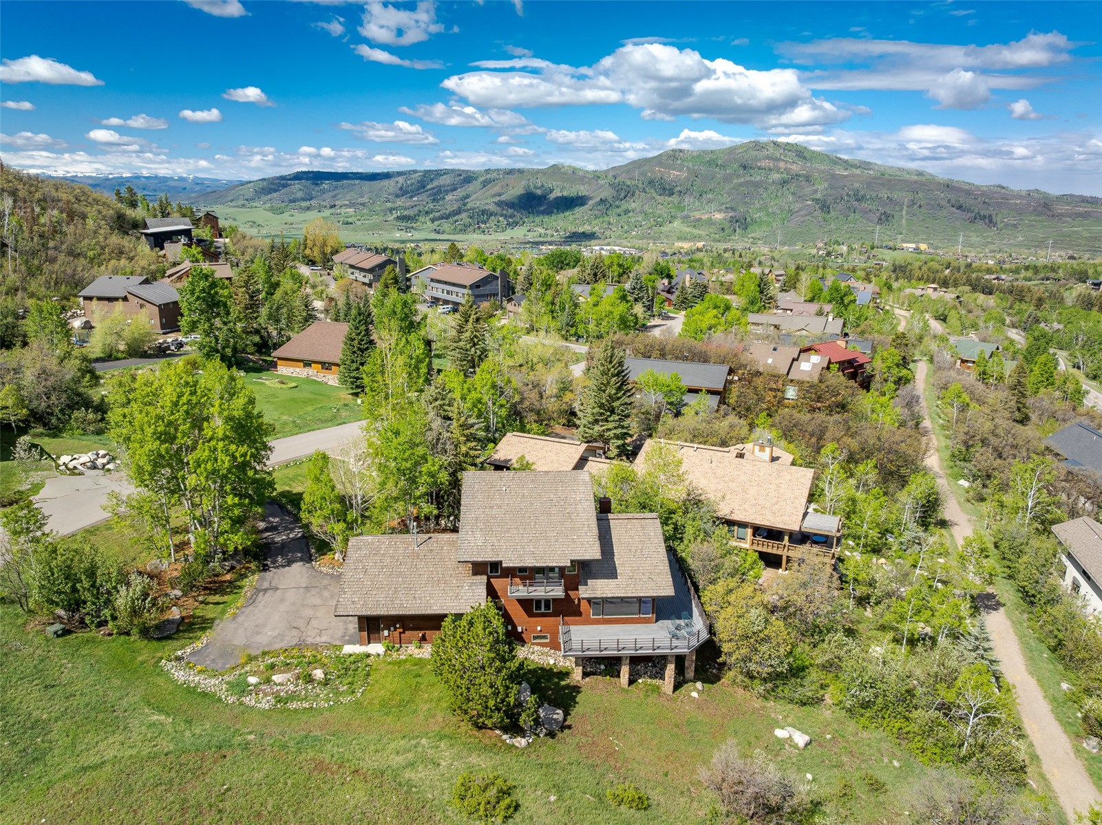 2280 Clubhouse DRIVE