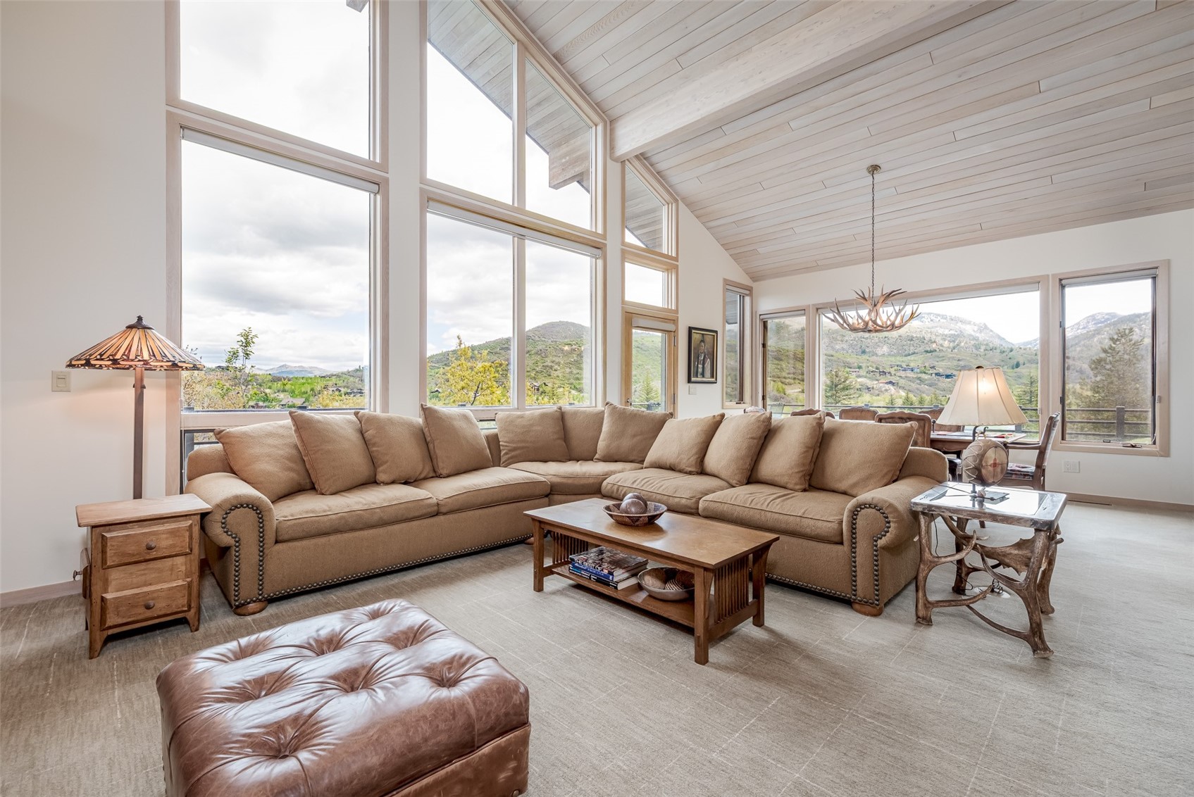 2280 Clubhouse DRIVE