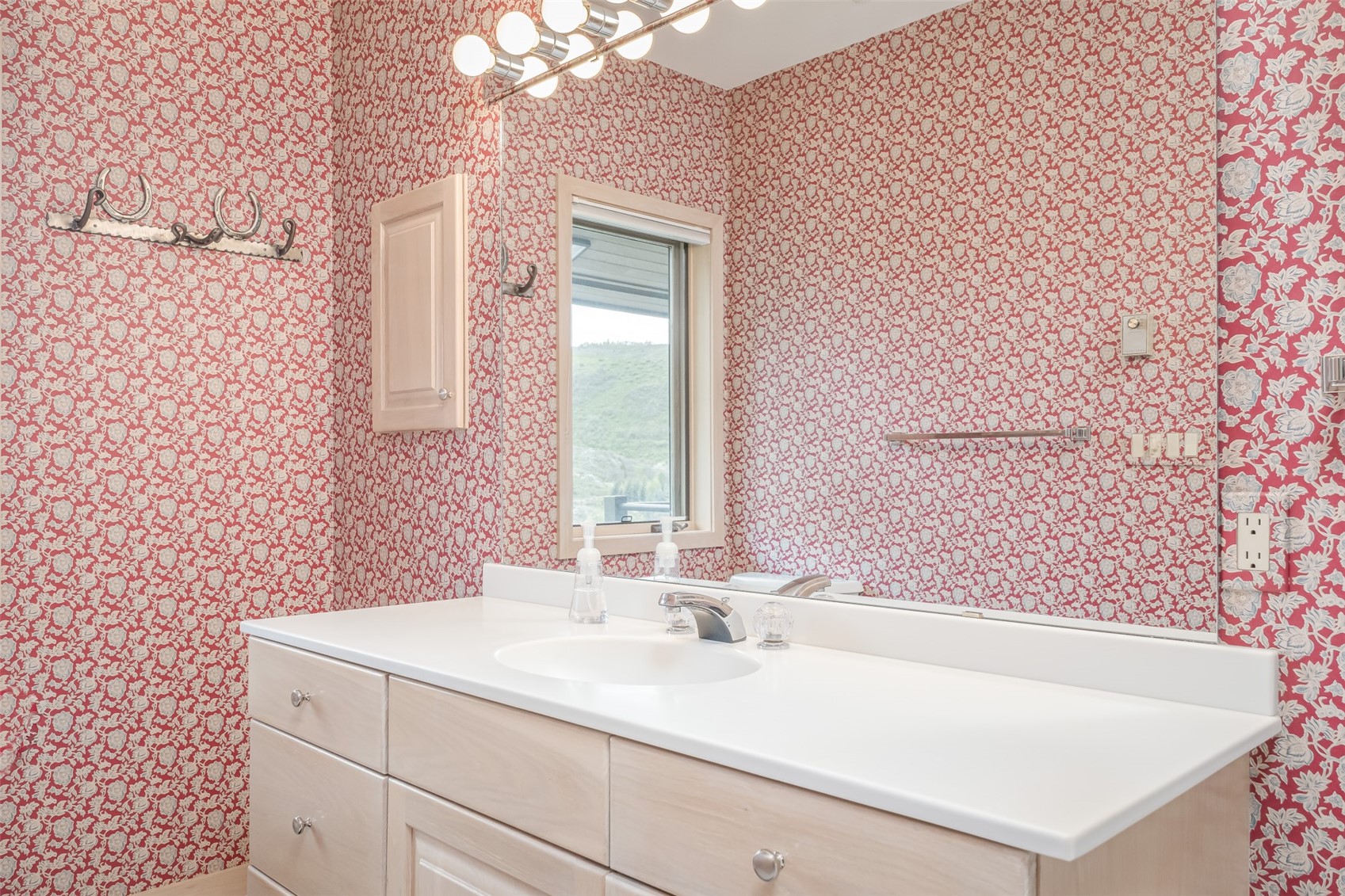 2280 Clubhouse DRIVE