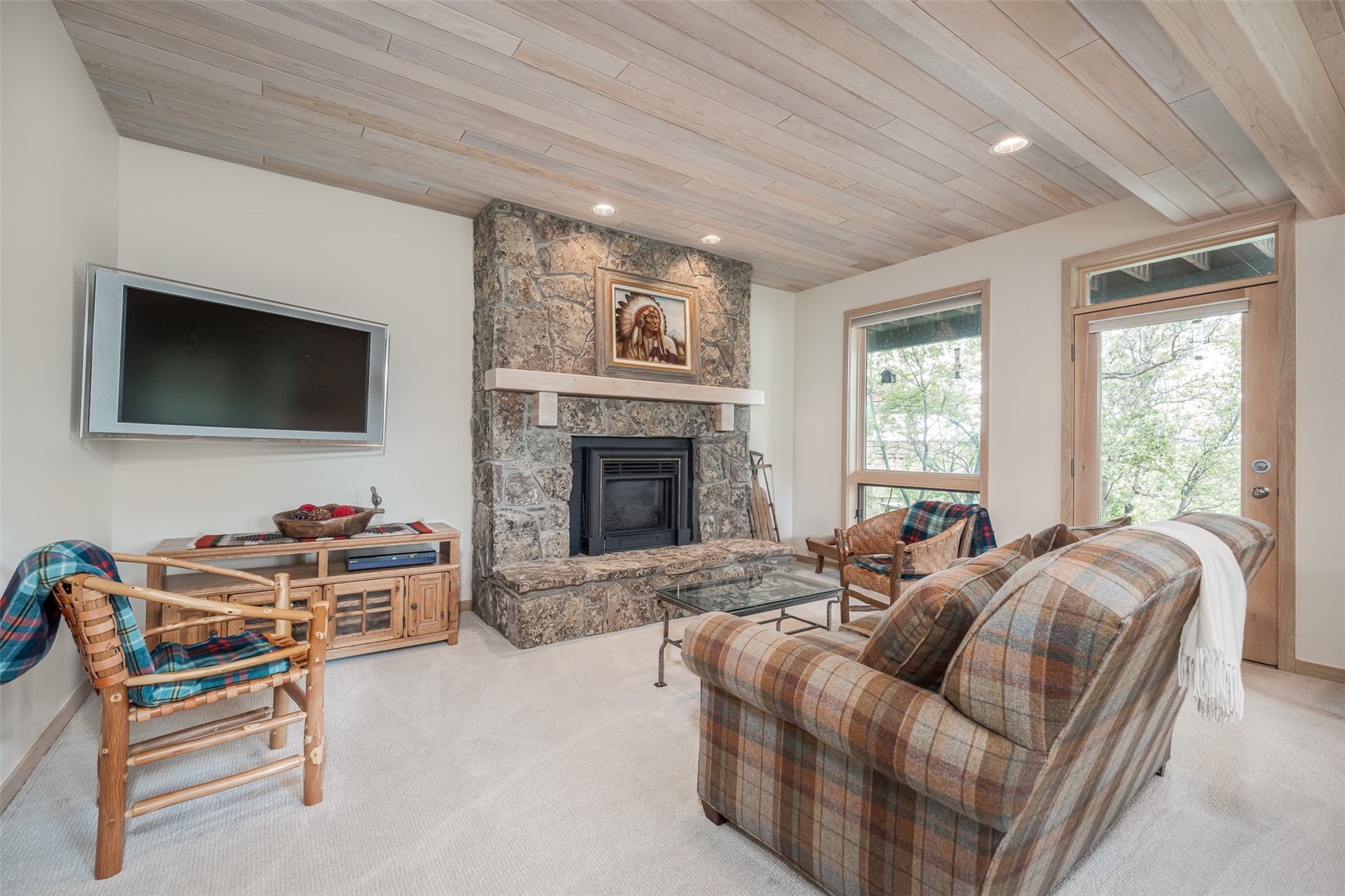 2280 Clubhouse DRIVE