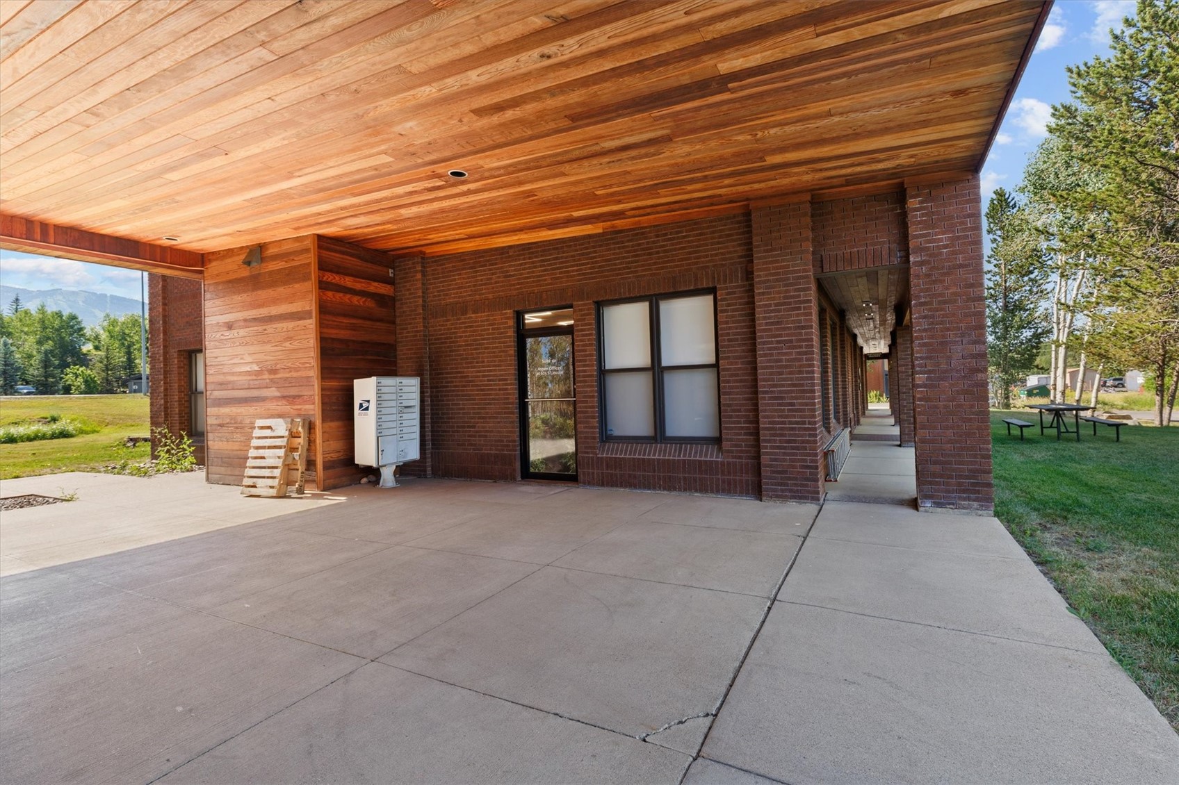 625 S Lincoln AVENUE 101