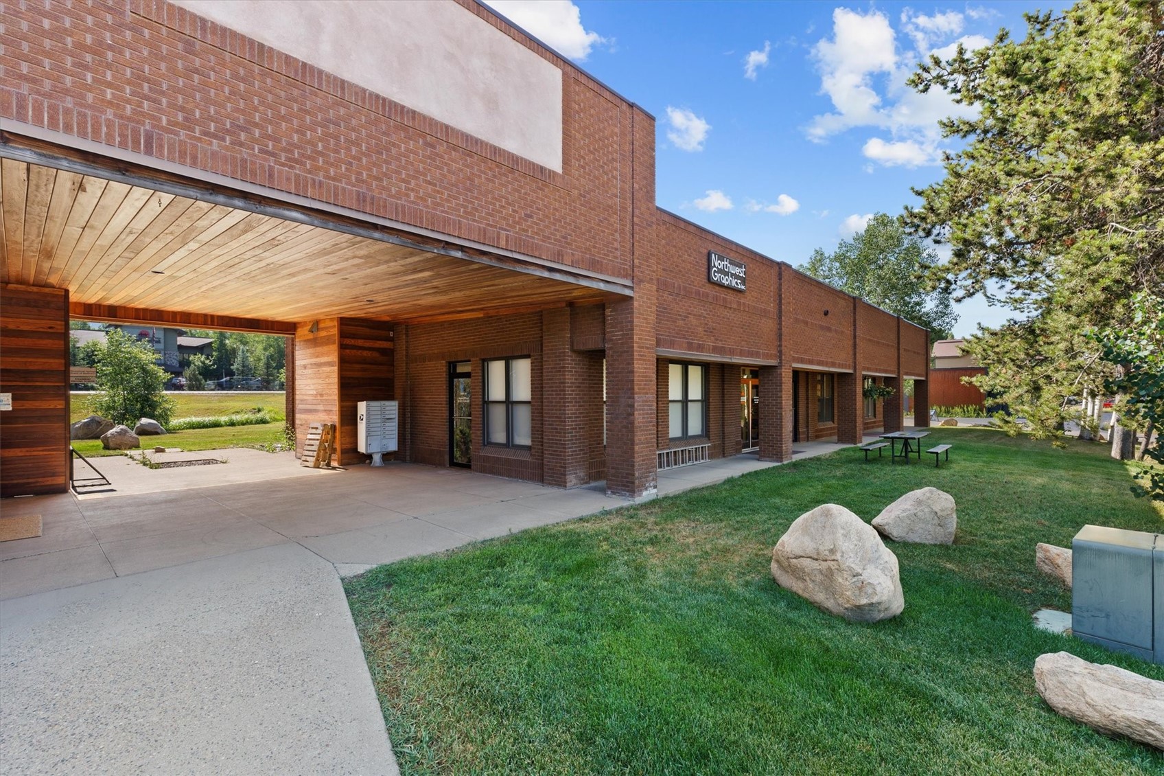 625 S Lincoln AVENUE 101