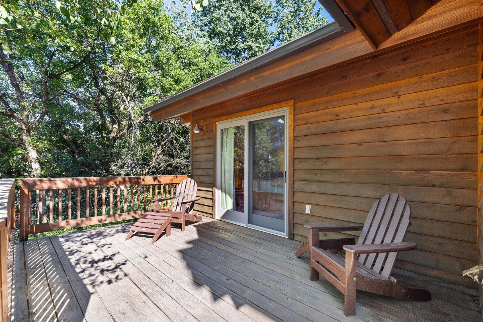 632 Meadowbrook CIRCLE