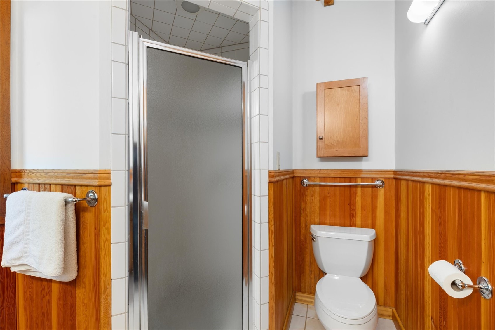 632 Meadowbrook CIRCLE