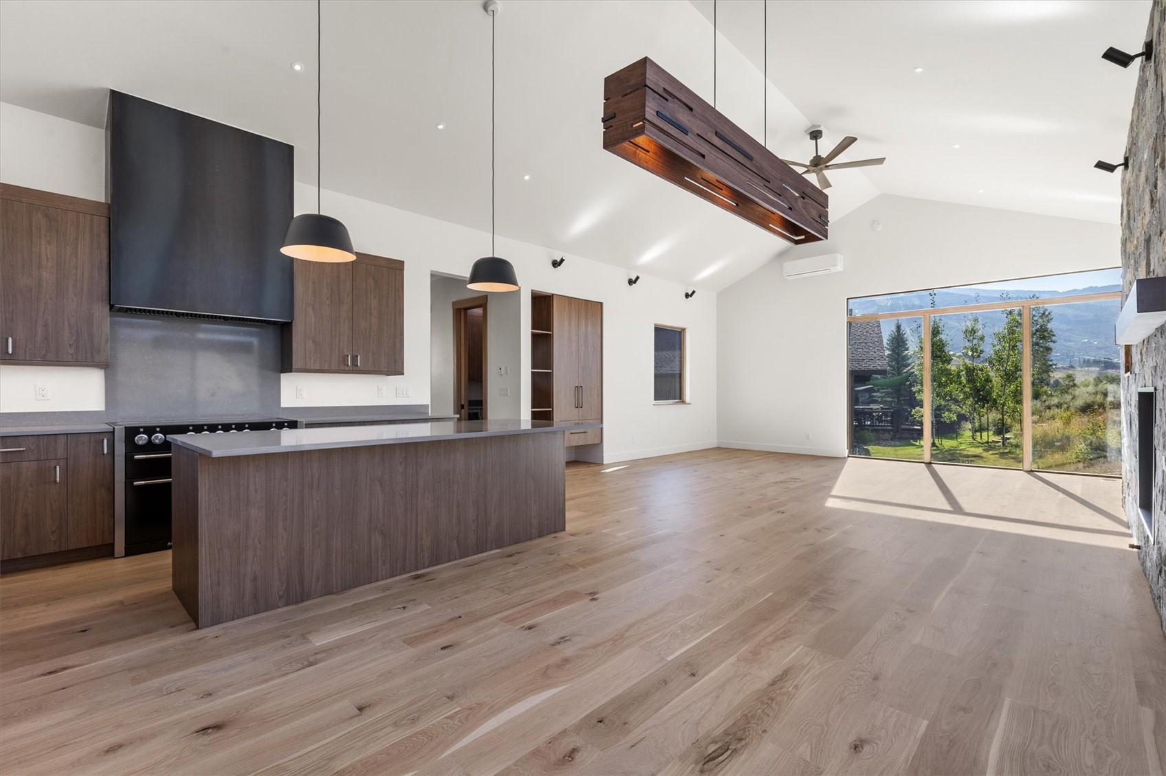 2085 Trollhaugen LANE