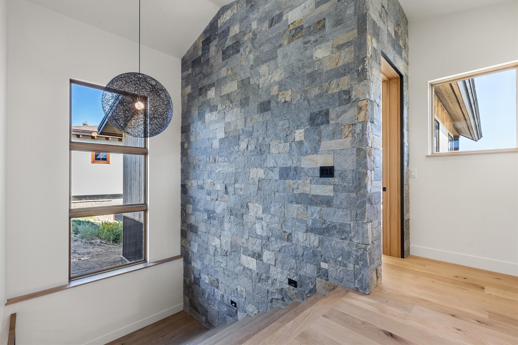 2085 Trollhaugen LANE