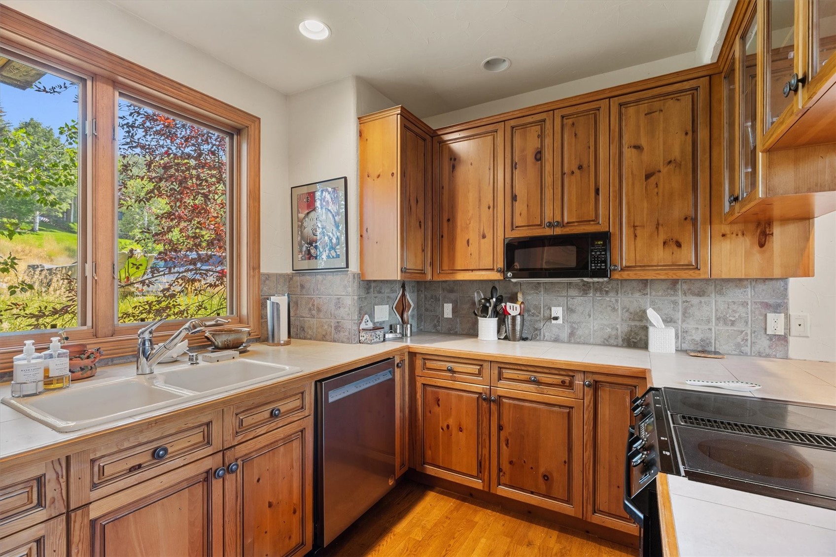 2704 Cross Timbers TRAIL