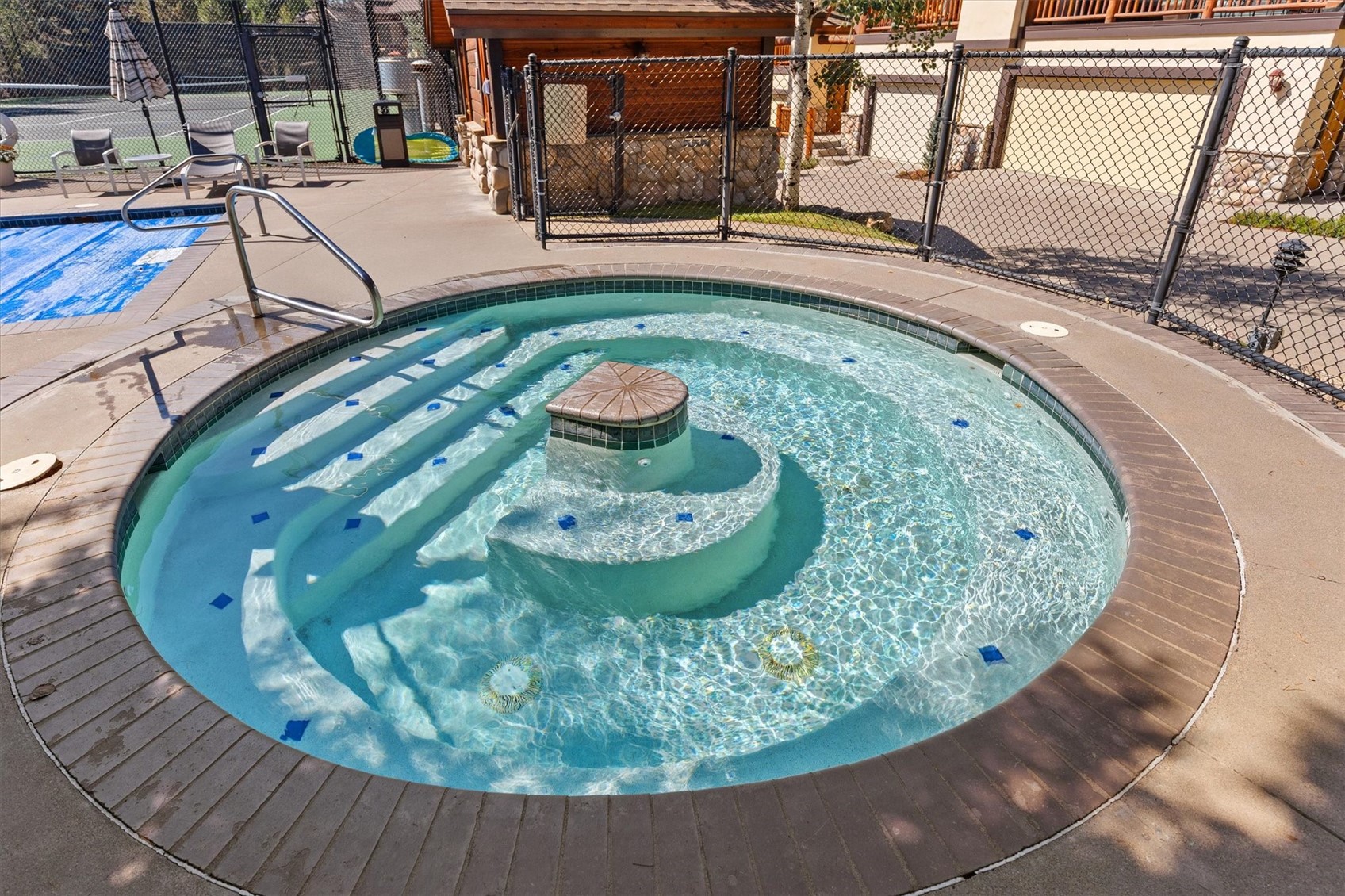 2704 Cross Timbers TRAIL