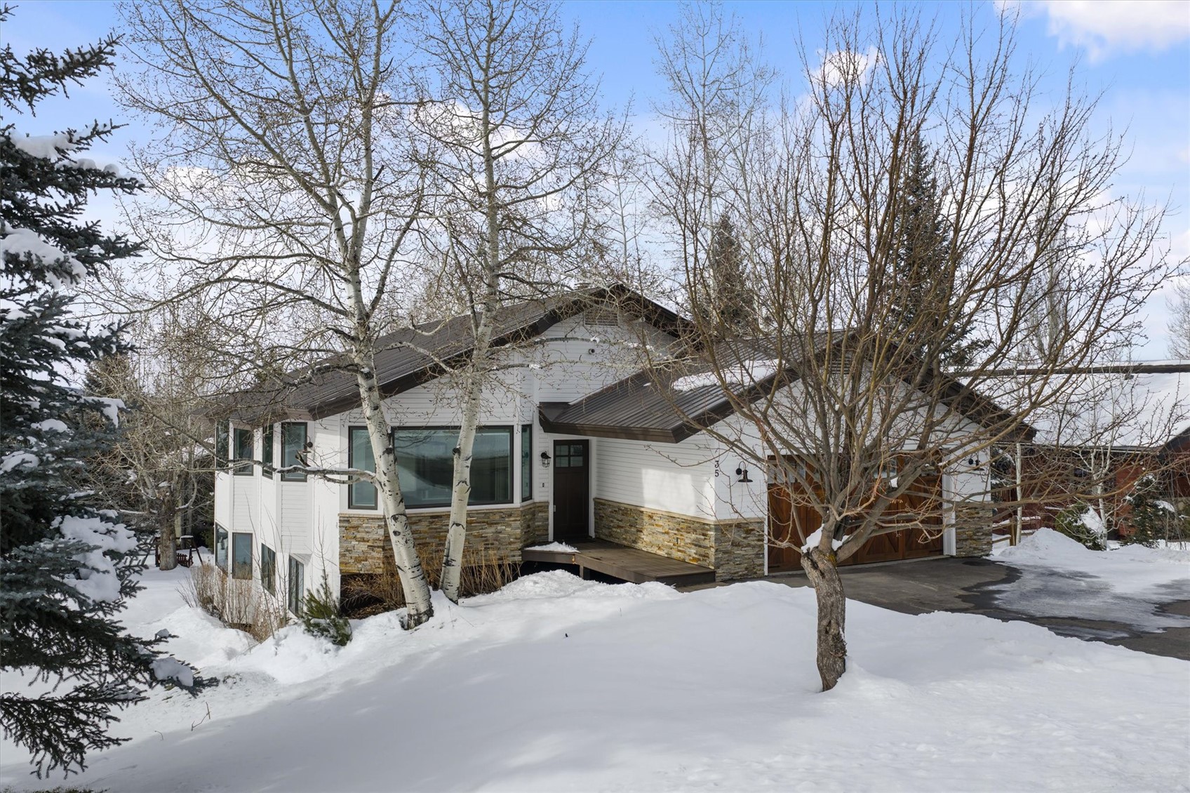 35 Steamboat BOULEVARD