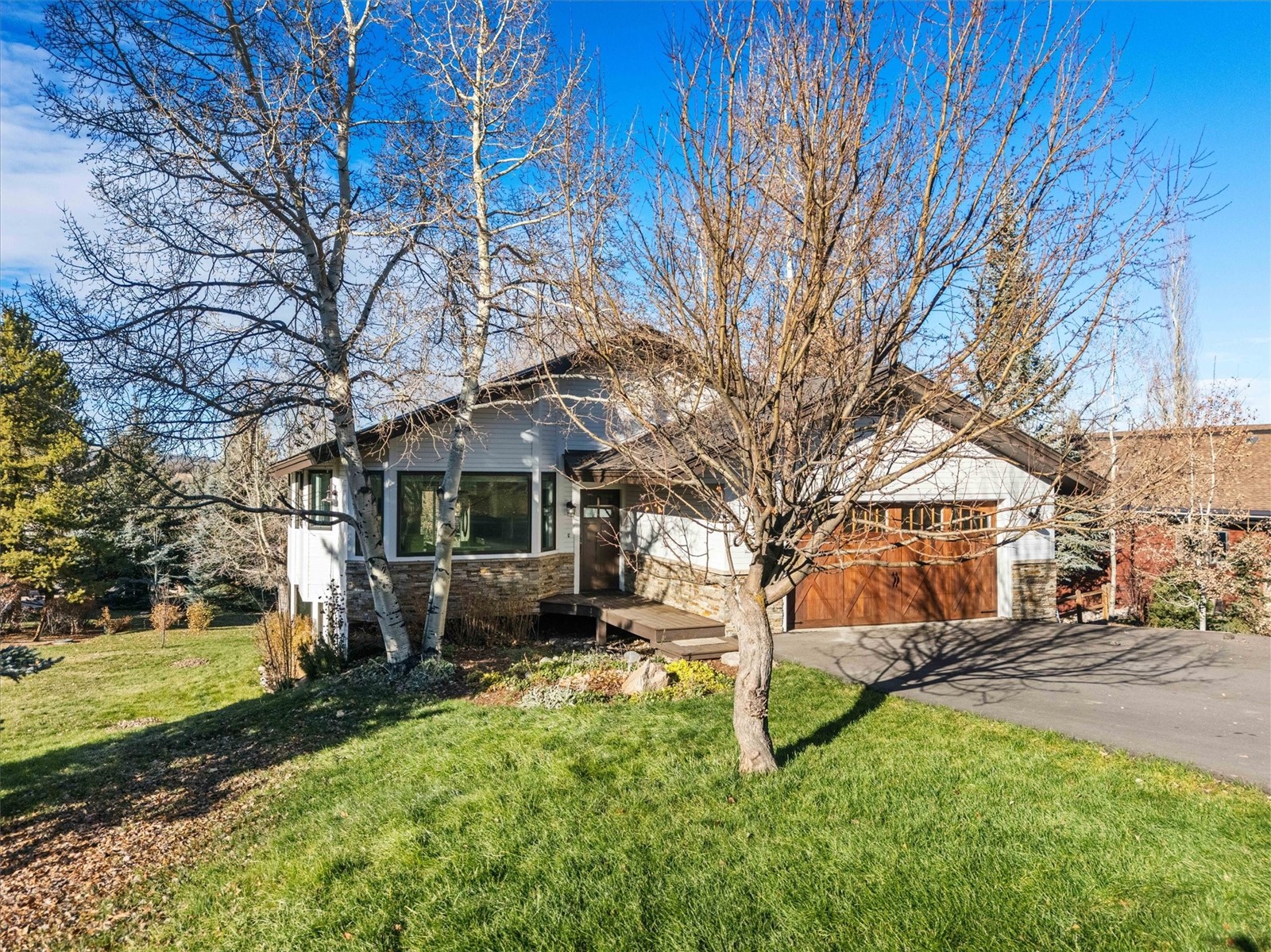 35 Steamboat BOULEVARD