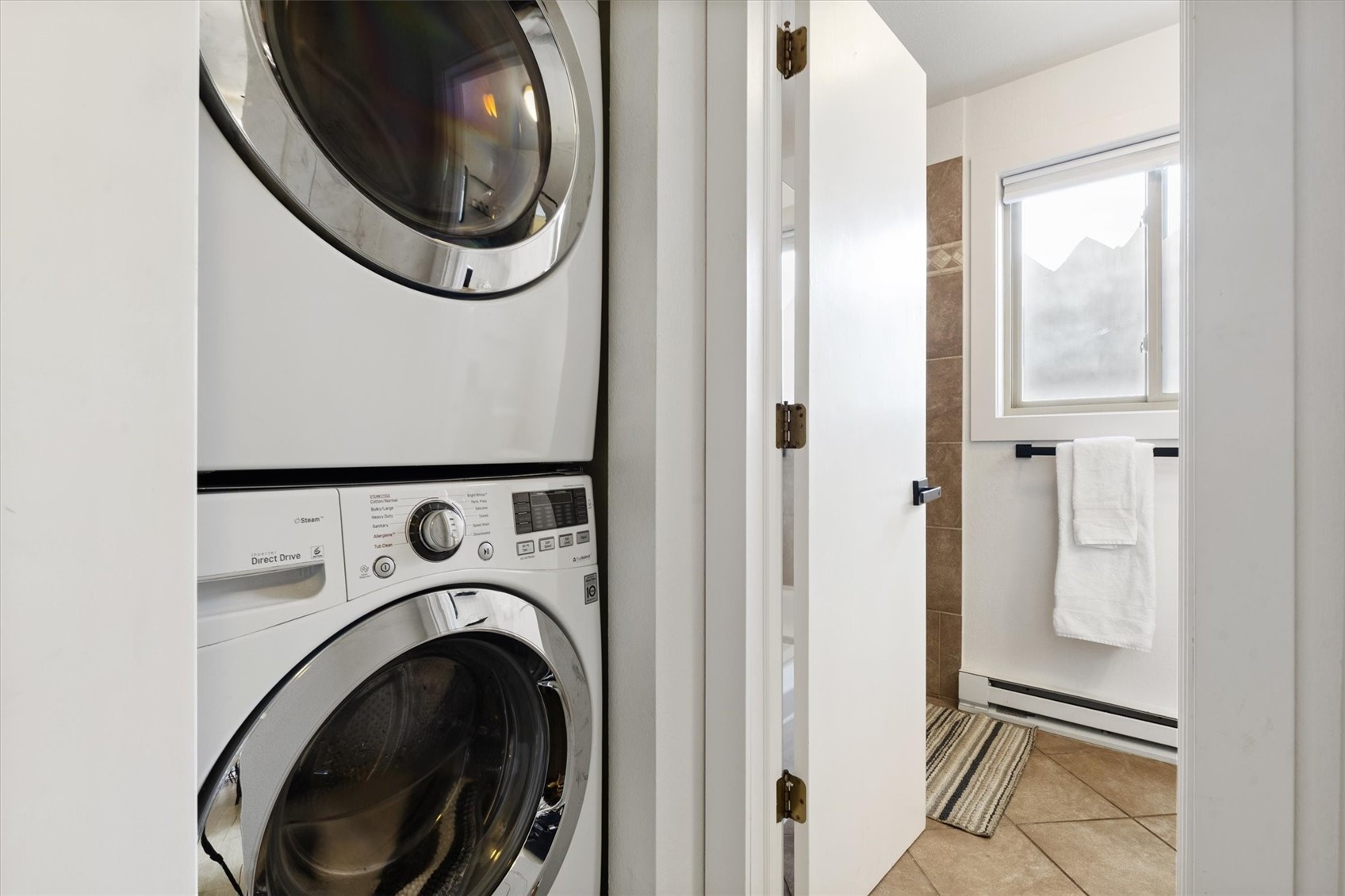 1565 Shadow Run Frontage B307