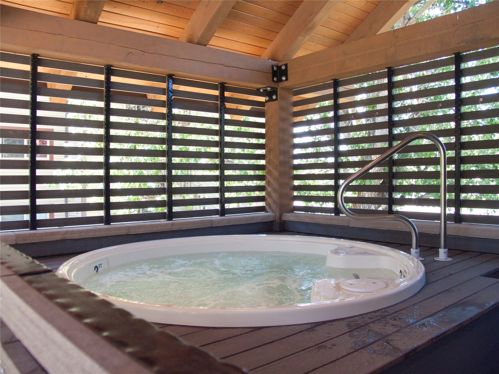 1565 Shadow Run Frontage B307