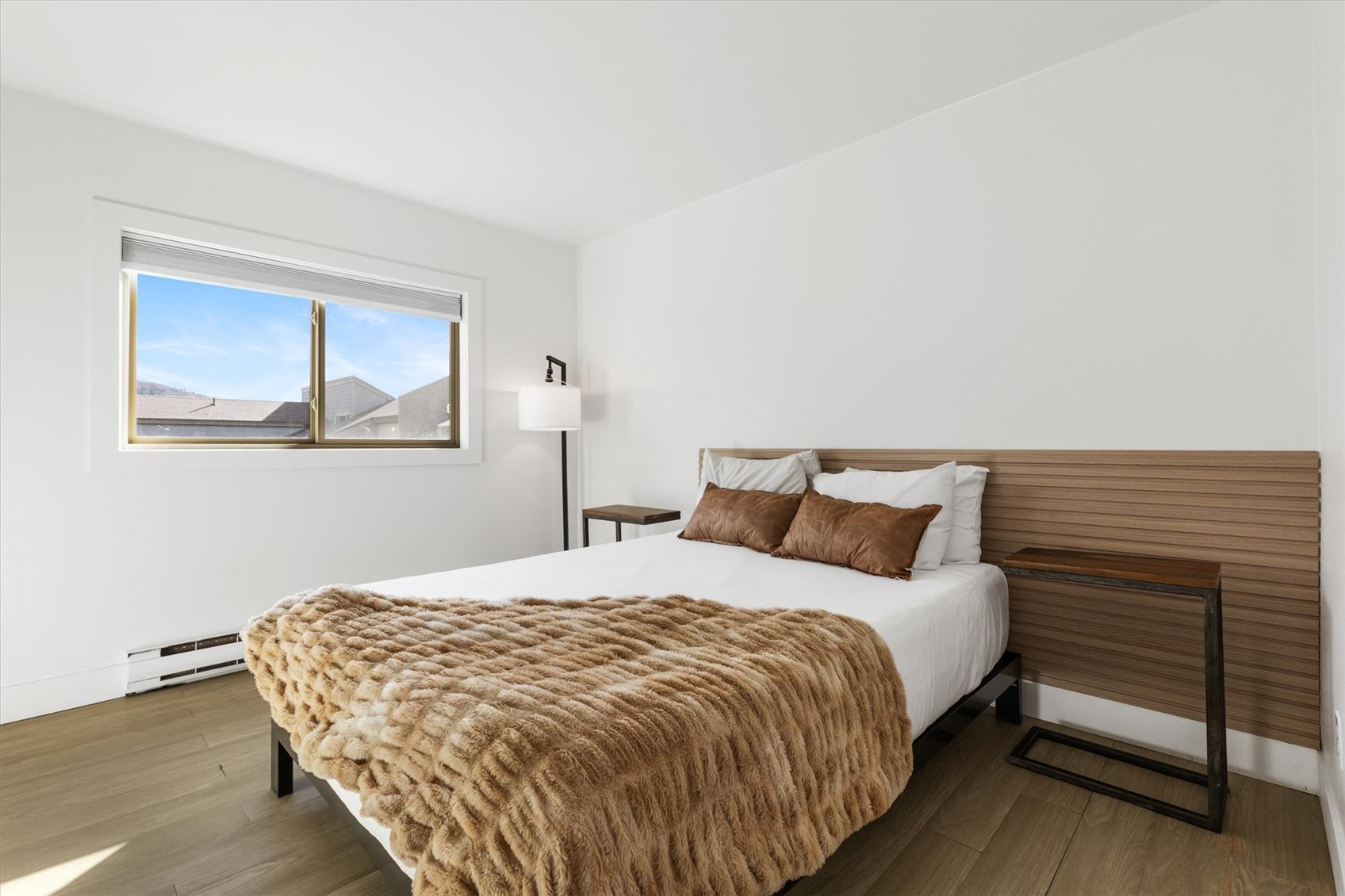 1565 Shadow Run Frontage B307