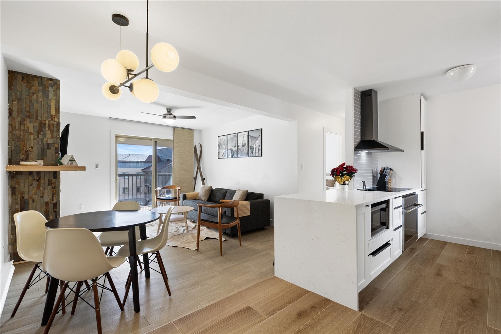 1565 Shadow Run Frontage B307