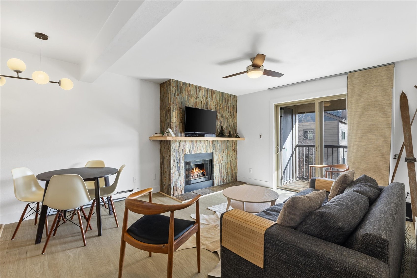 1565 Shadow Run Frontage B307