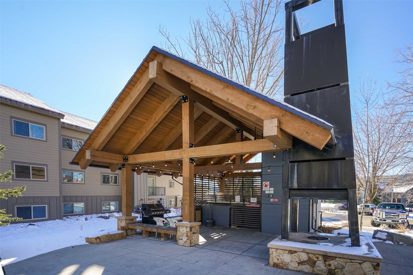 1565 Shadow Run Frontage B307