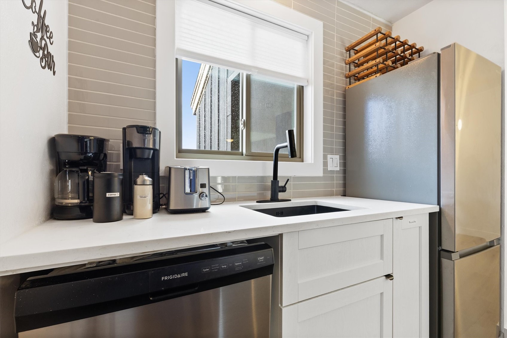 1565 Shadow Run Frontage B307