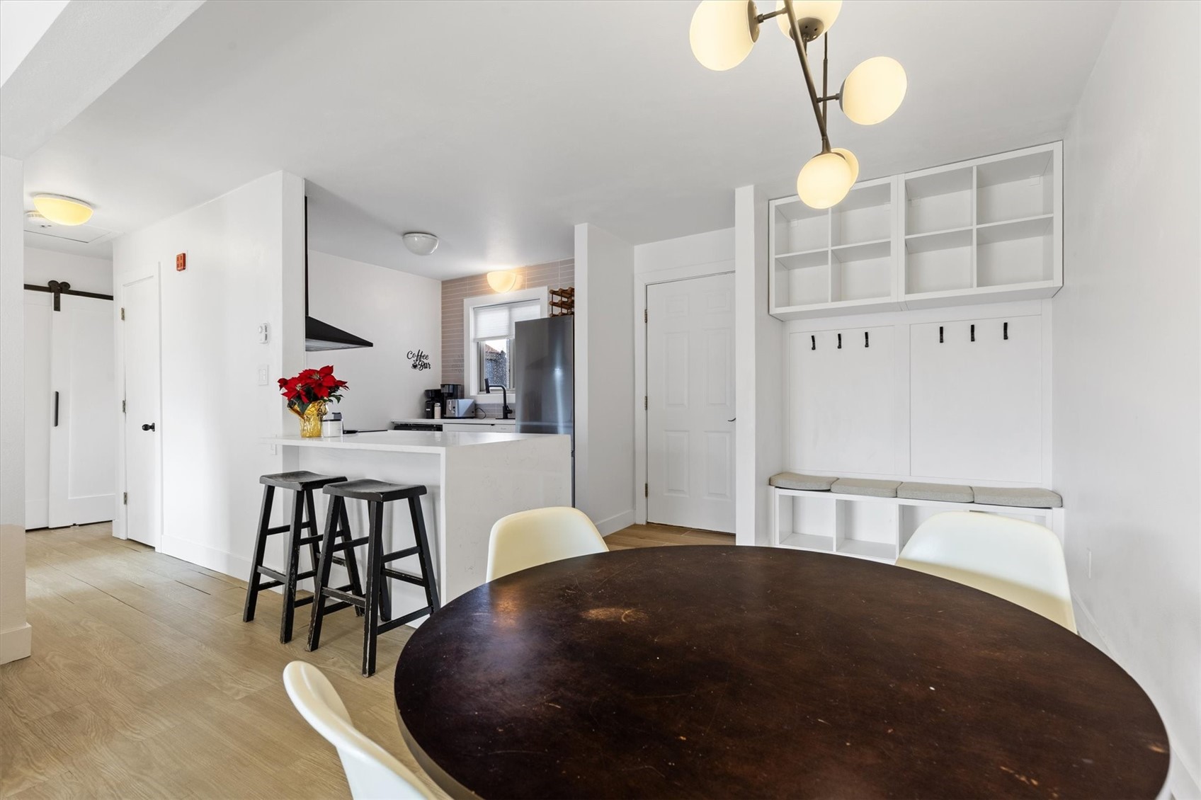 1565 Shadow Run Frontage B307