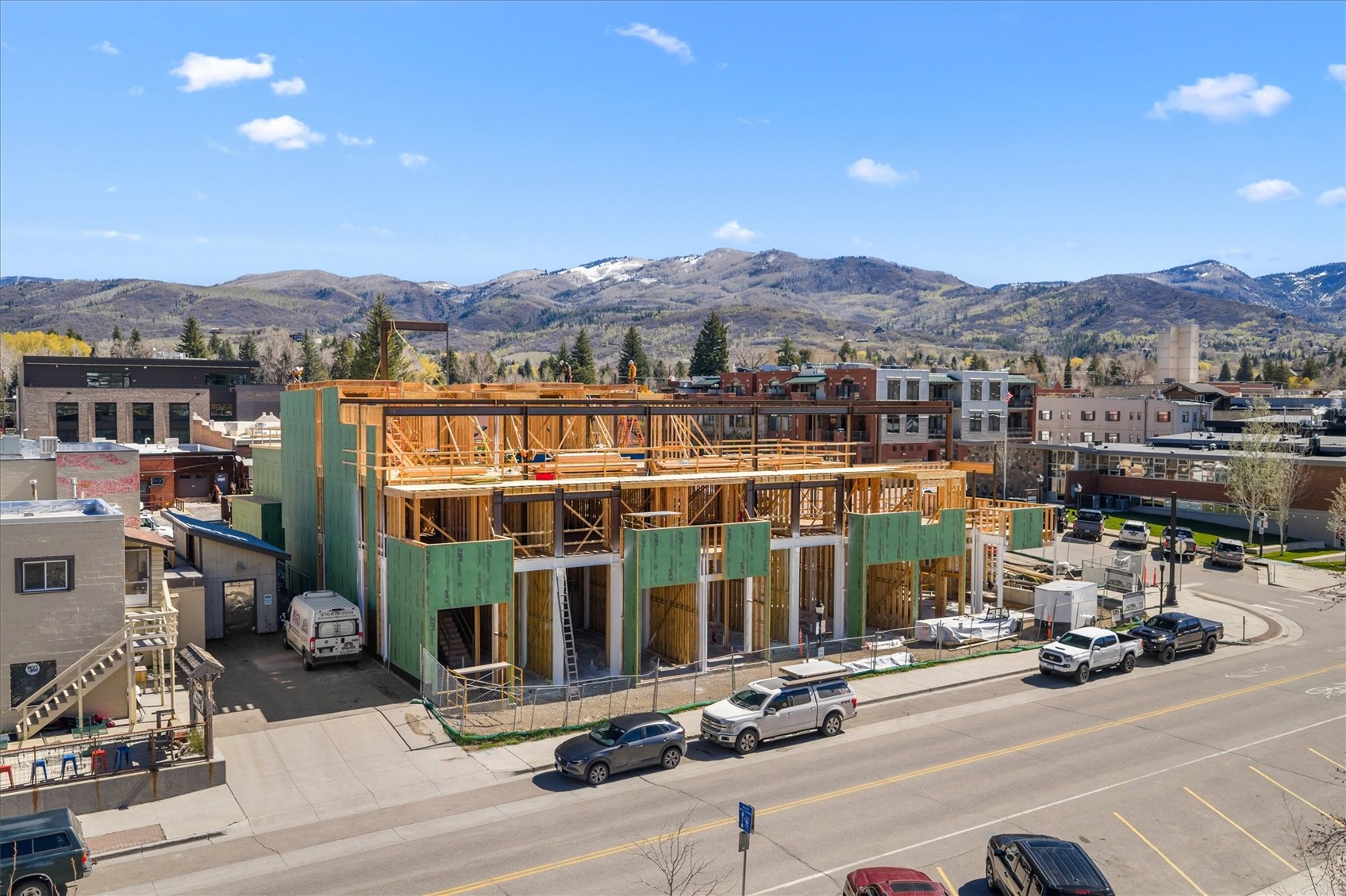 1010 Yampa STREET R4