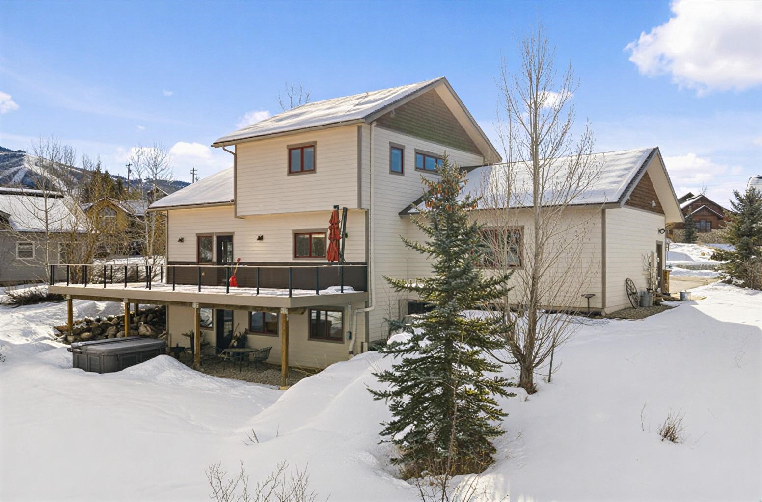 1169 Longview CIRCLE