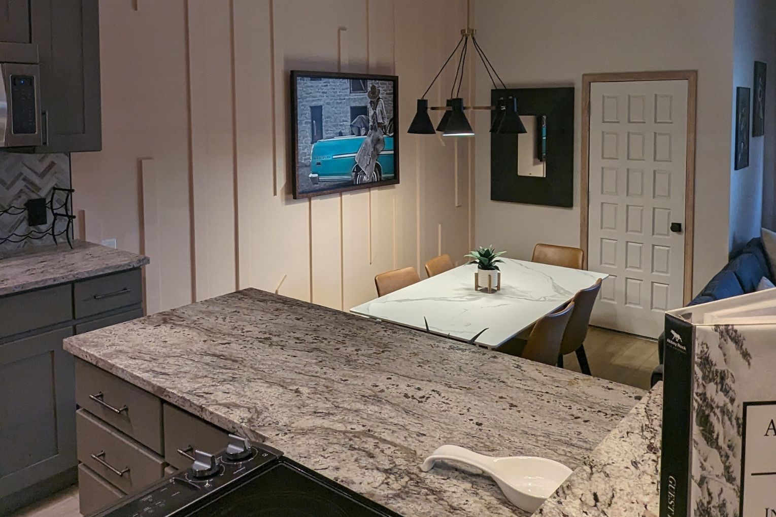 2000 Ski Time Square DRIVE 106