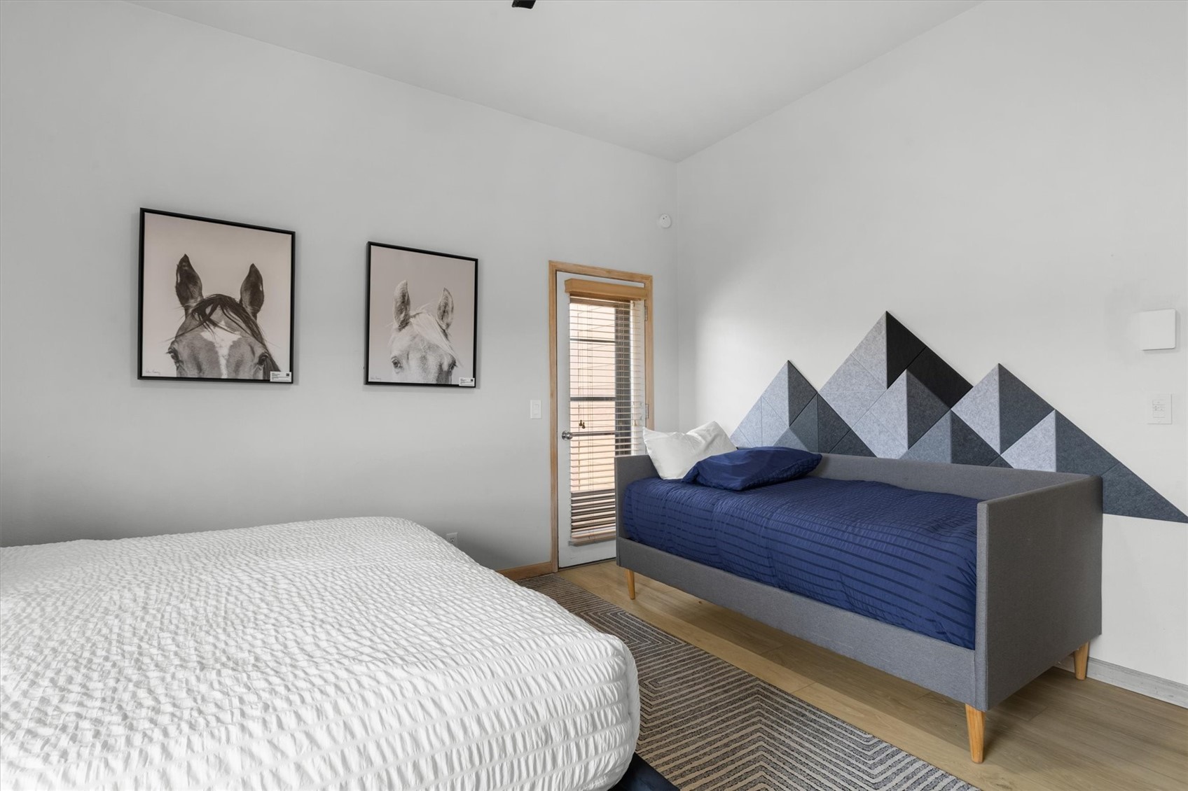 2000 Ski Time Square DRIVE 106