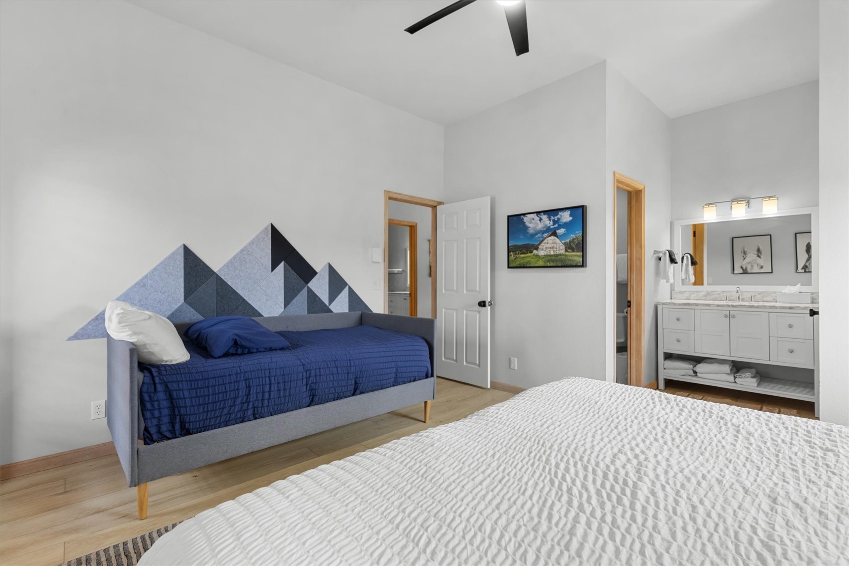 2000 Ski Time Square DRIVE 106