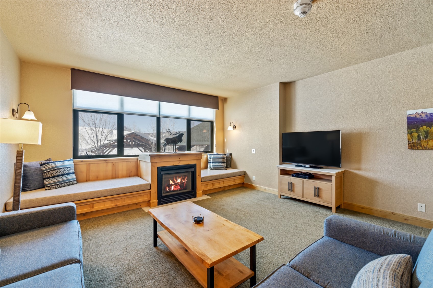 2300 Mt Werner CIRCLE 652