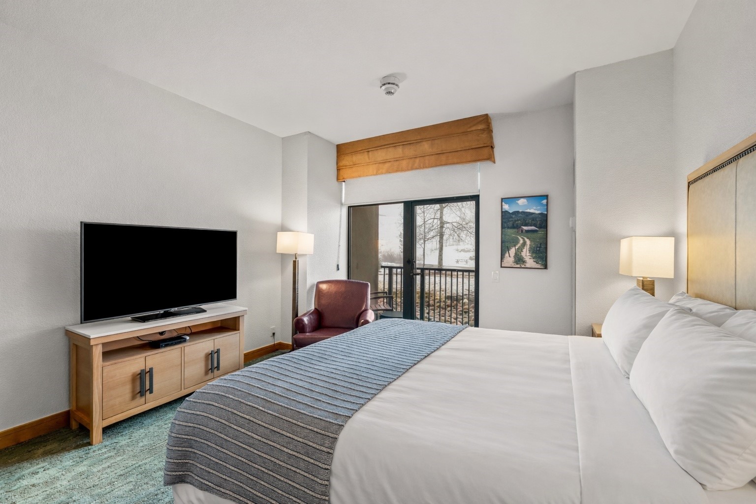 2300 Mt Werner CIRCLE 652