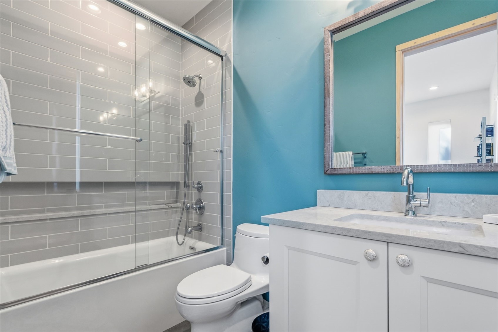 1136 Steamboat BOULEVARD