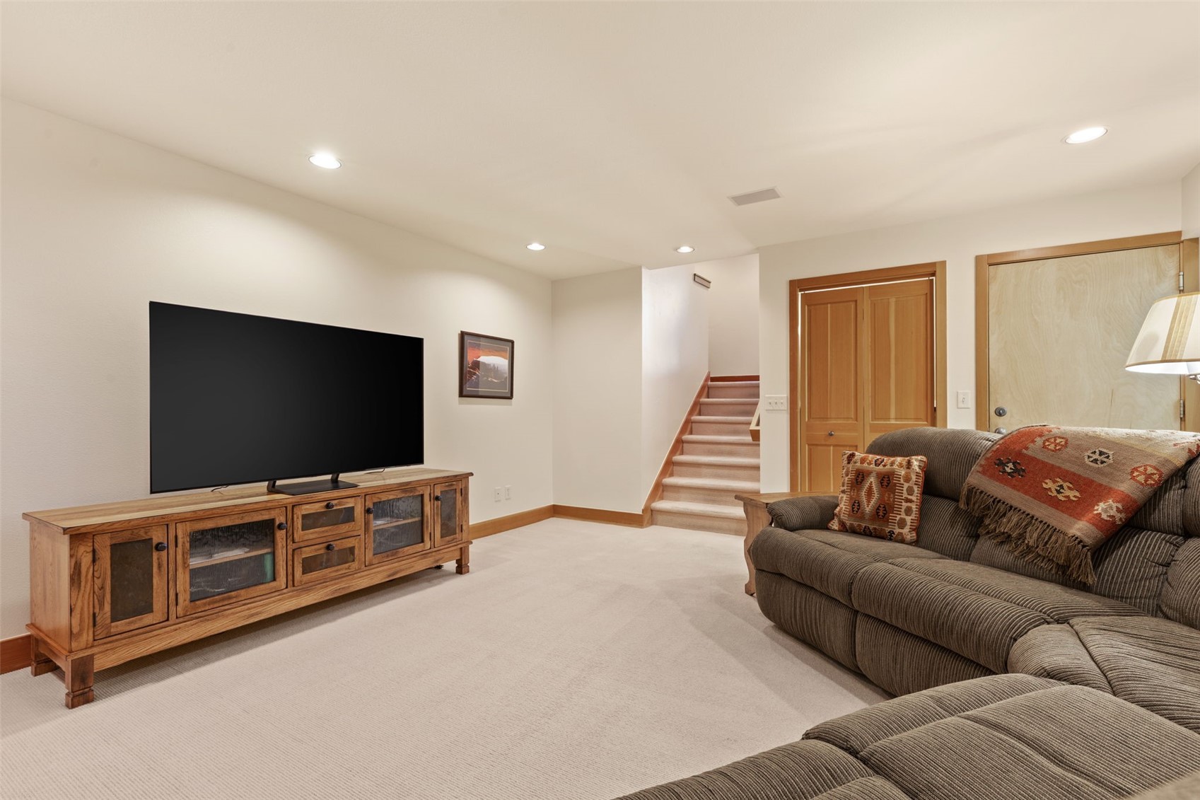 1900 Hunters DRIVE A