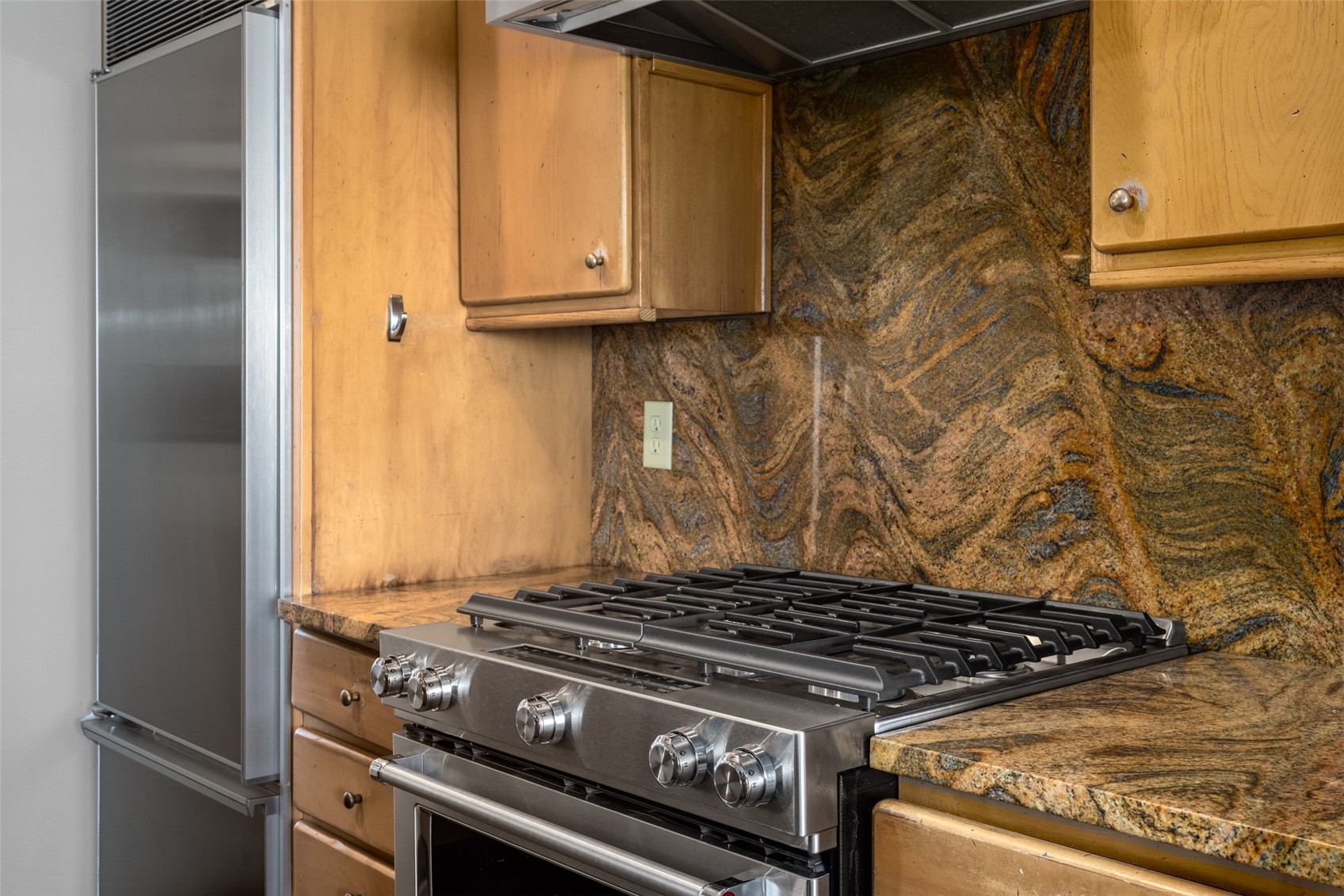 1863 Clubhouse DRIVE