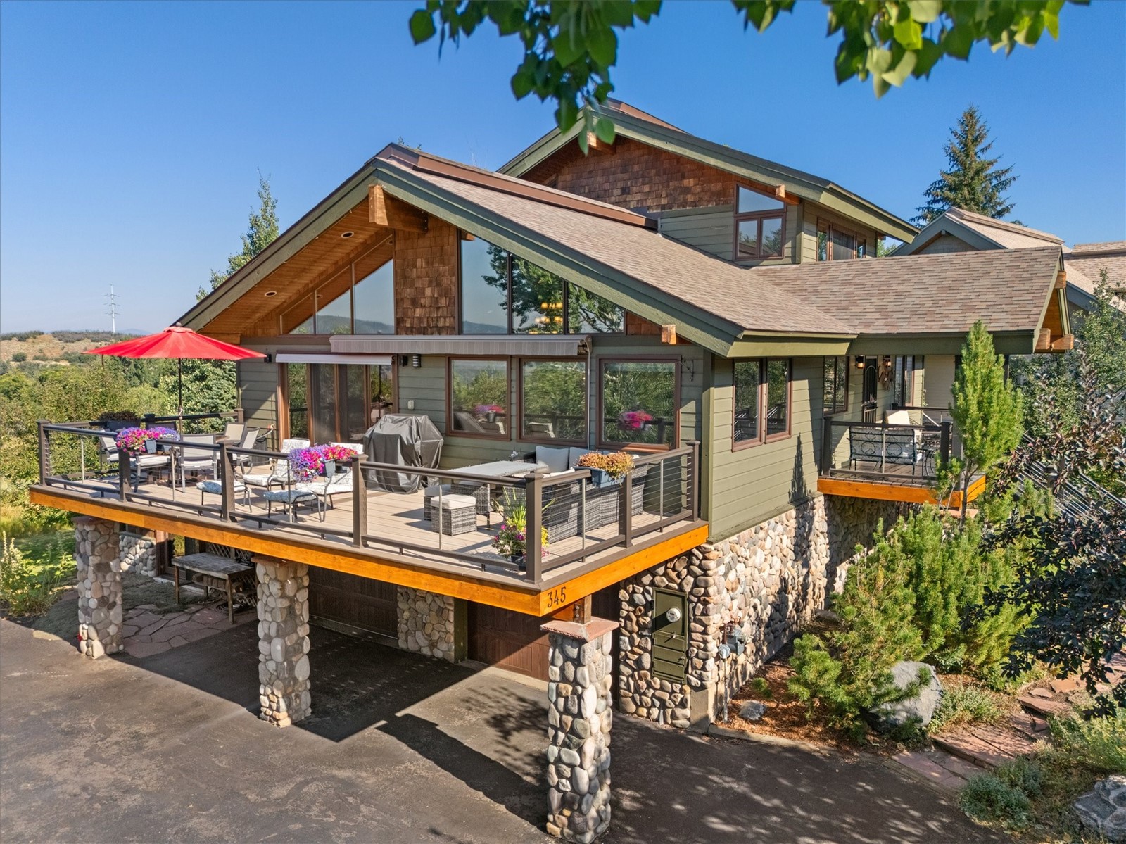 345 Steamboat BOULEVARD