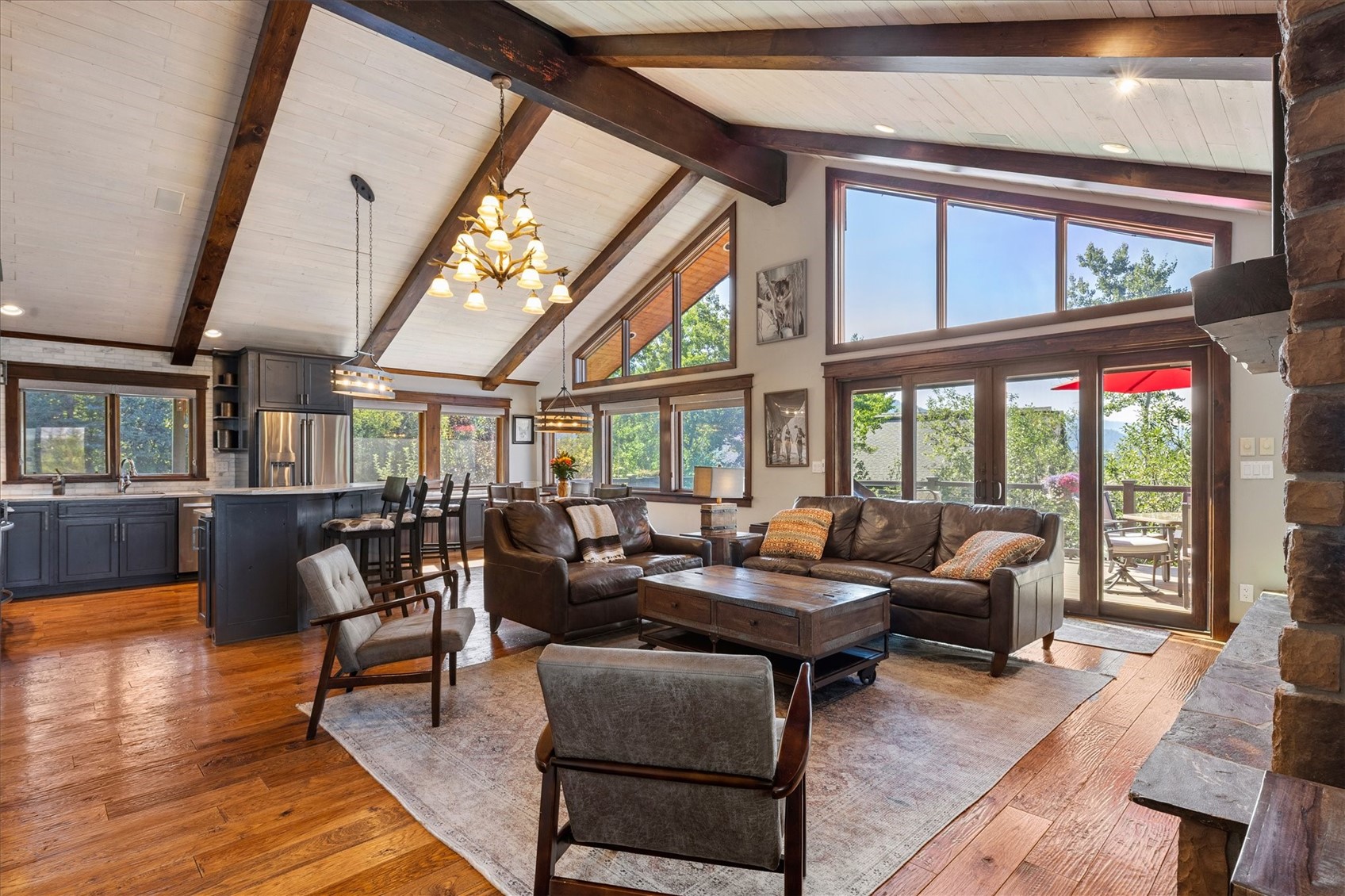 345 Steamboat BOULEVARD