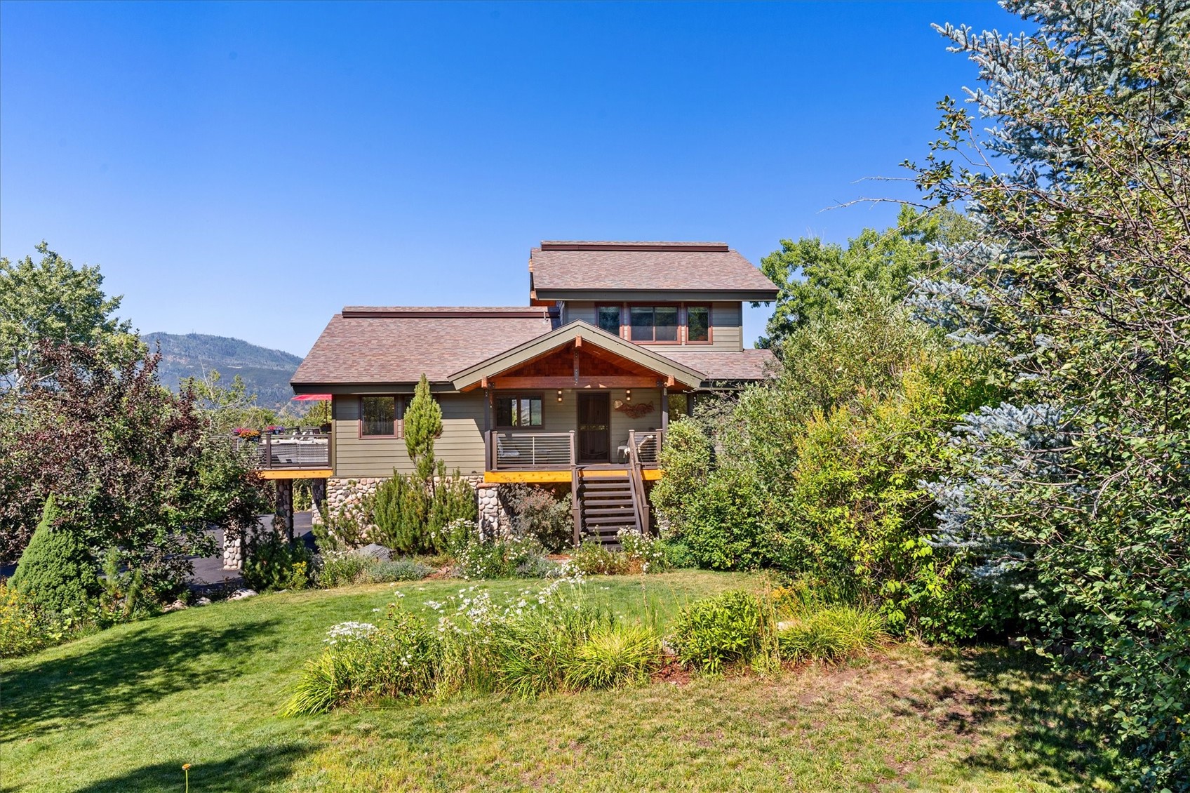 345 Steamboat BOULEVARD