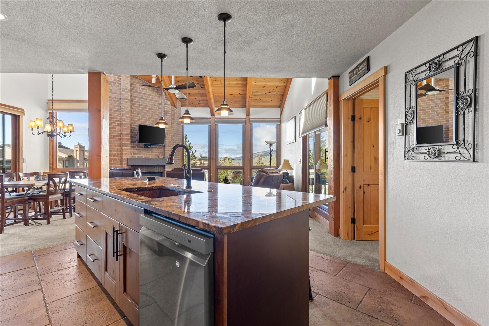 2700 Village DRIVE F301