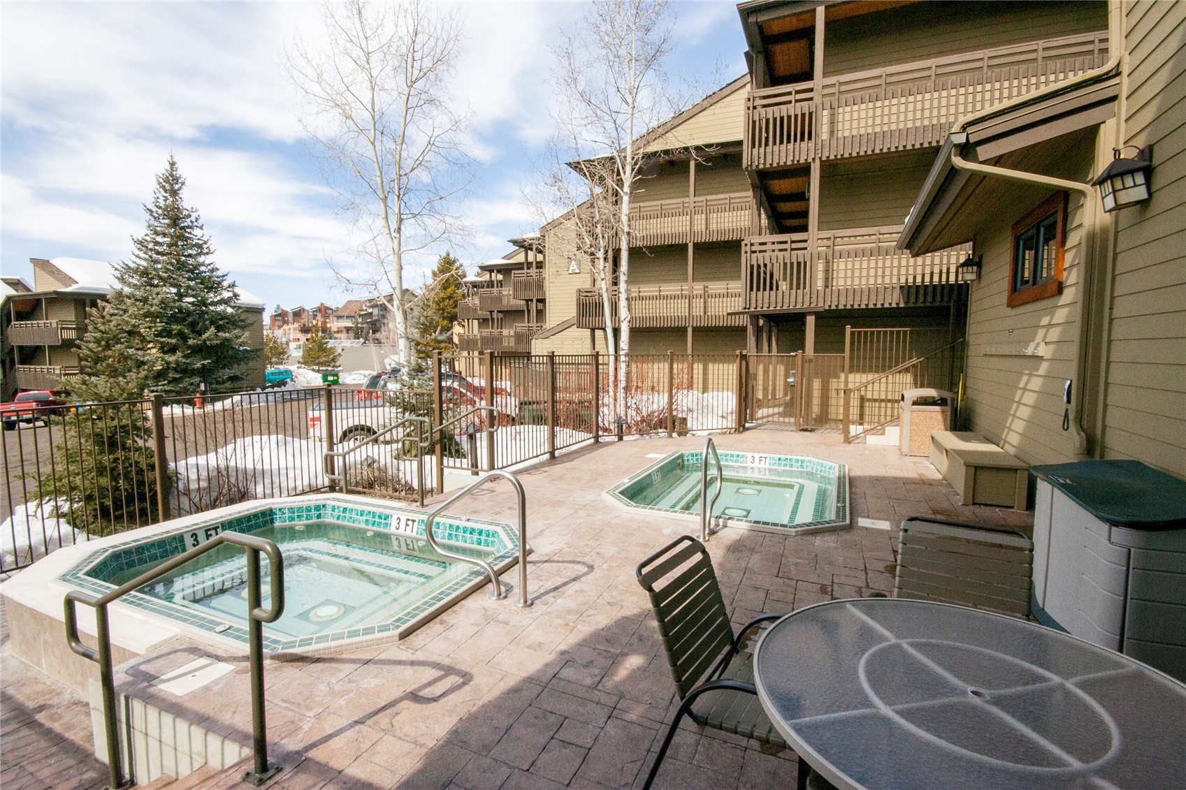 2700 Village DRIVE F301