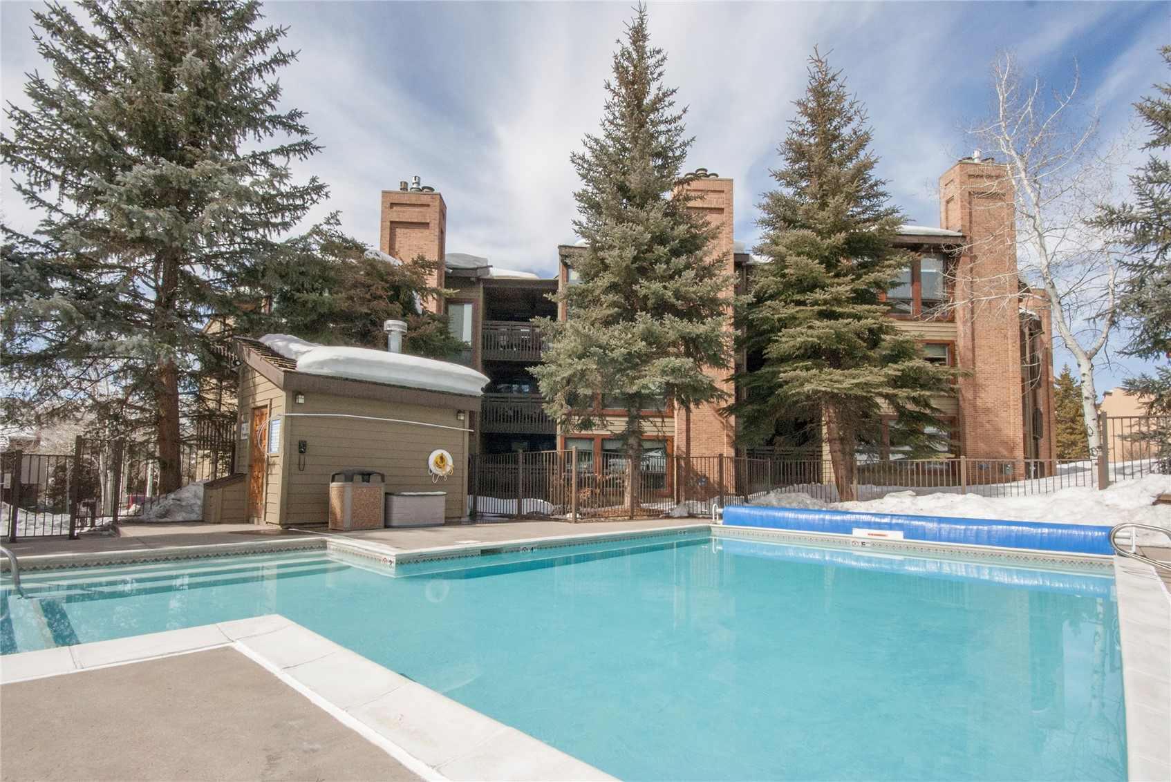2700 Village DRIVE F301