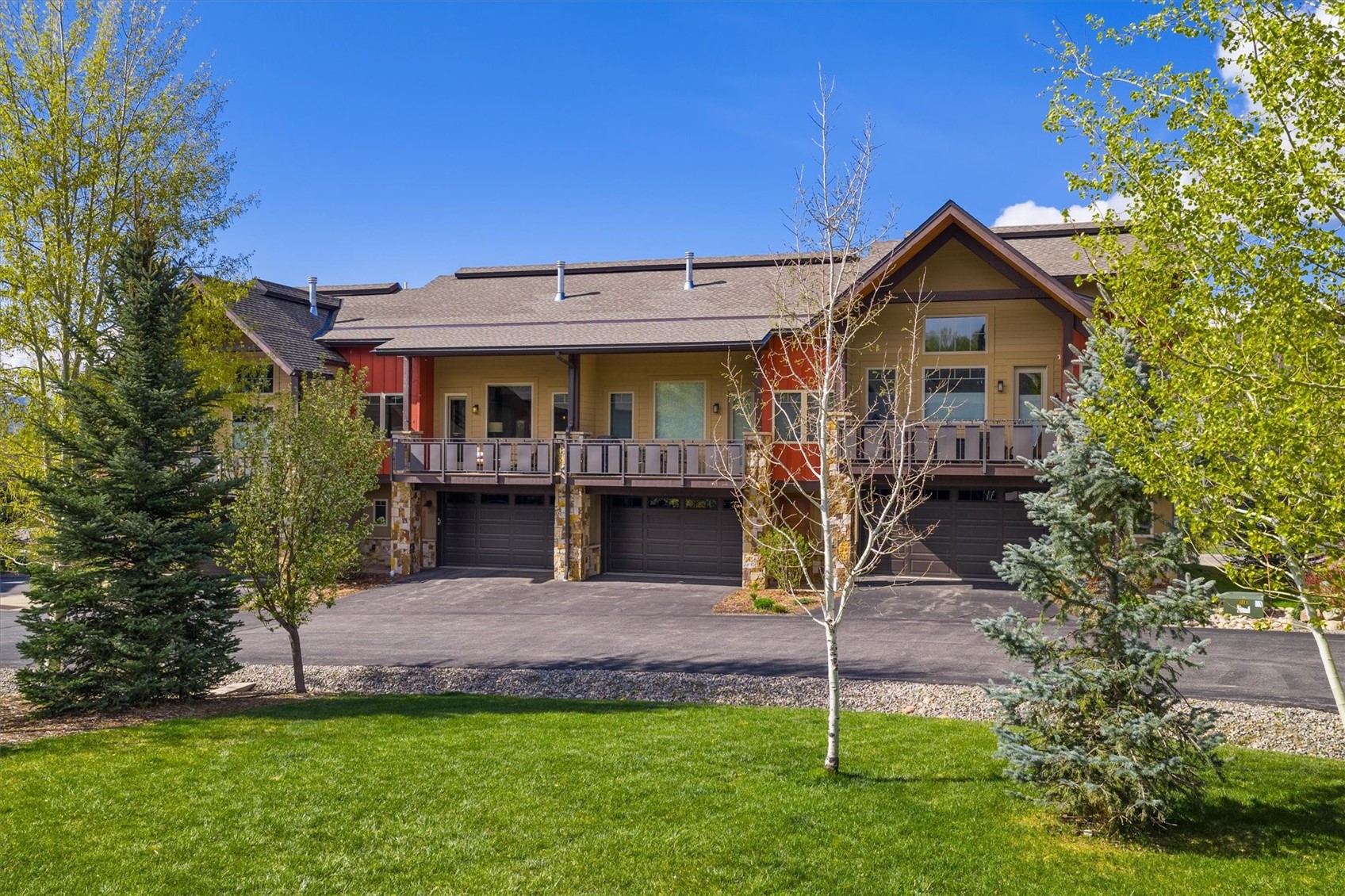 653 Clermont CIRCLE