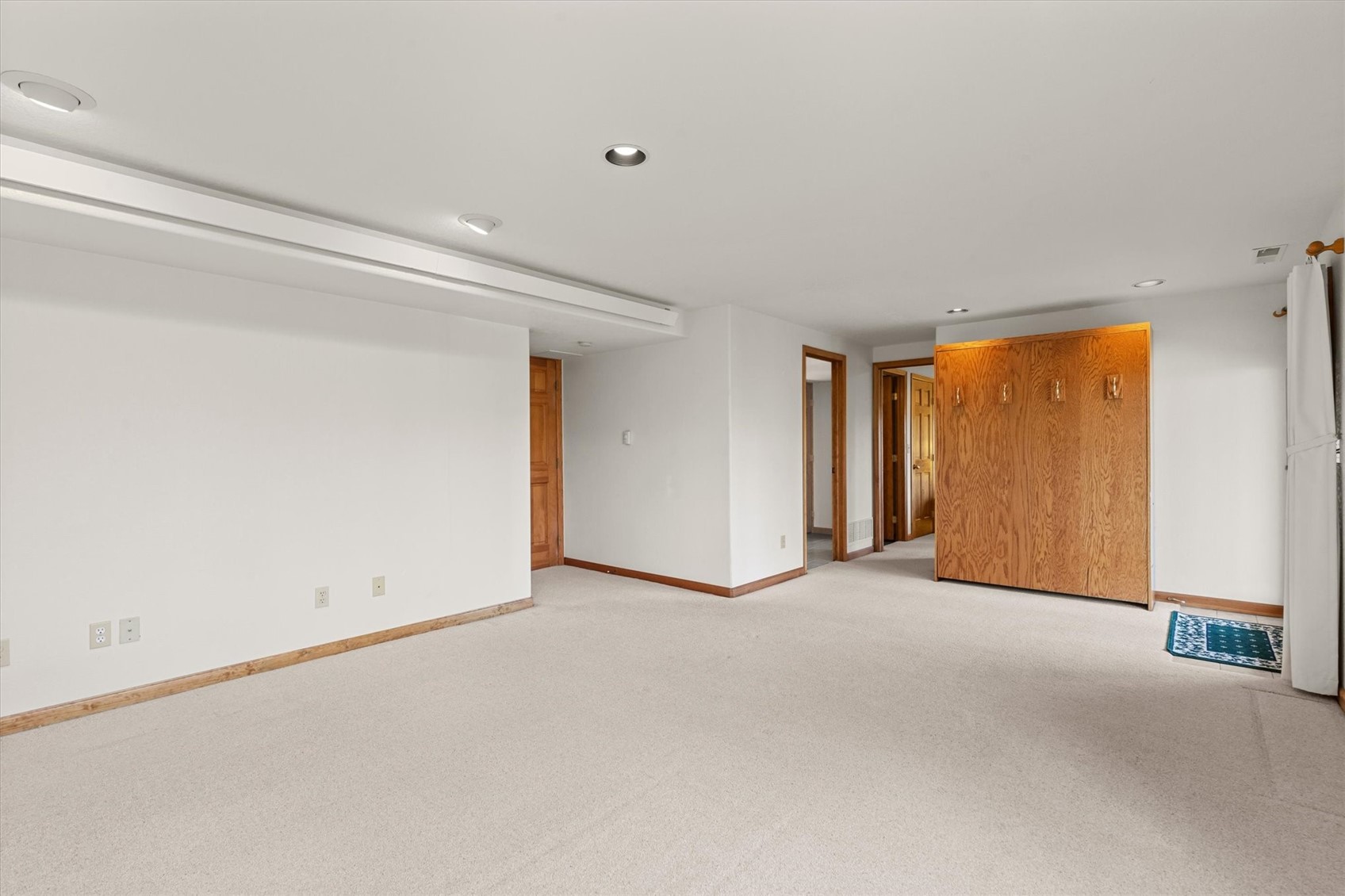 1848 Hunters COURT