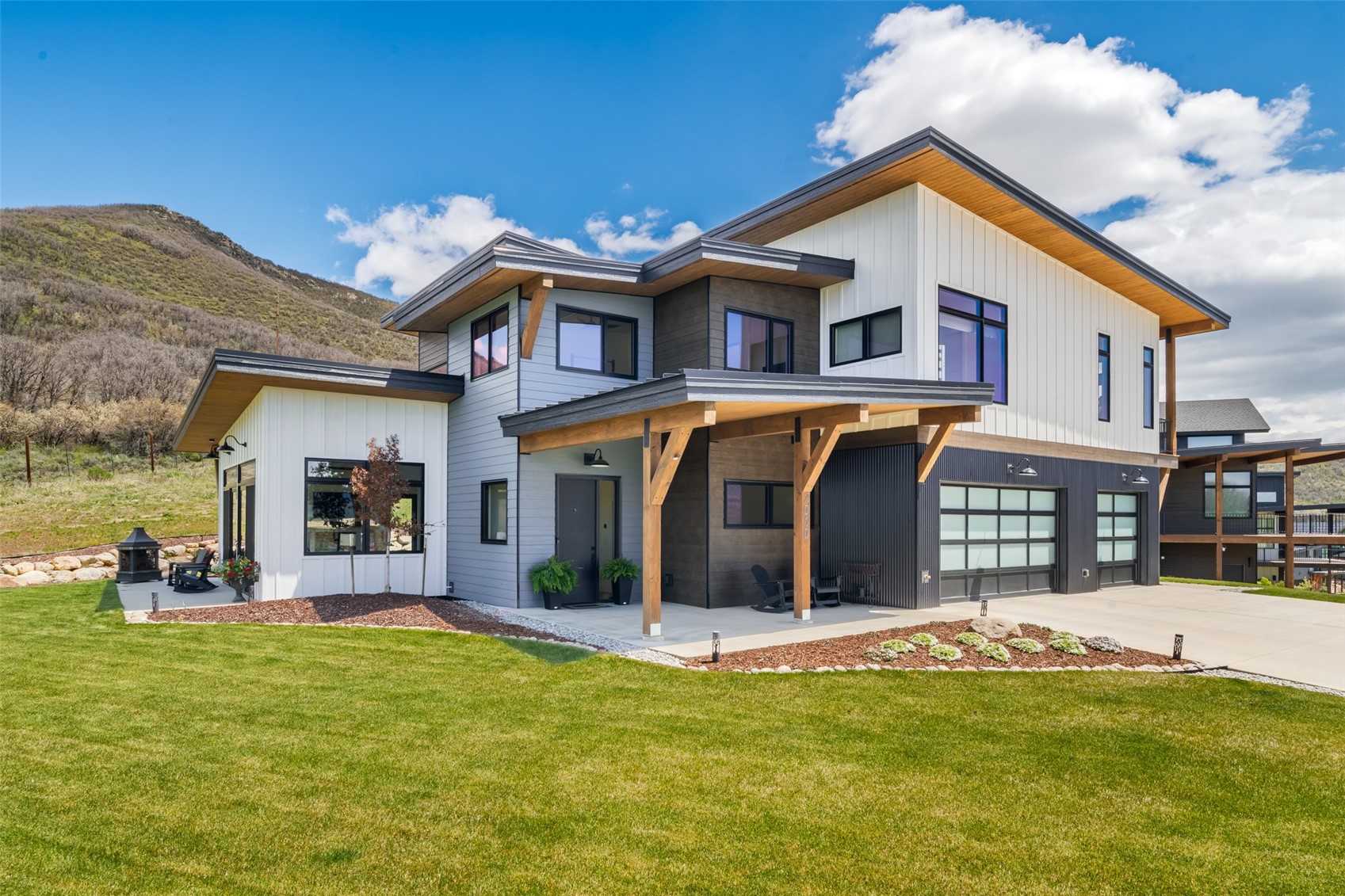 2050 Sunlight DRIVE