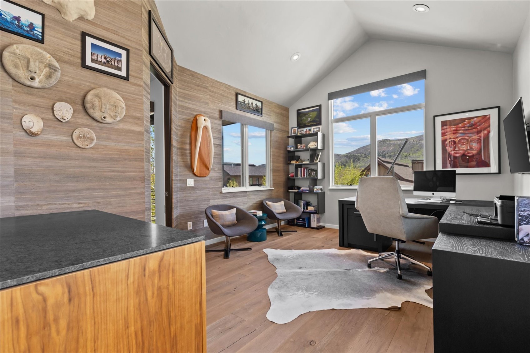 940 Twilight LANE