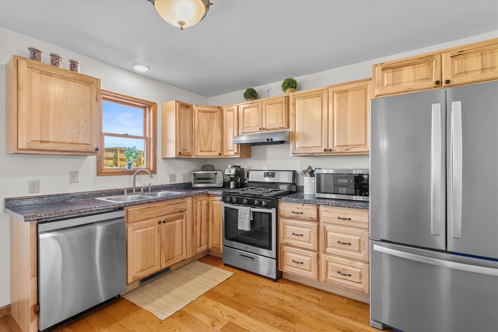 366 Lake View ROAD