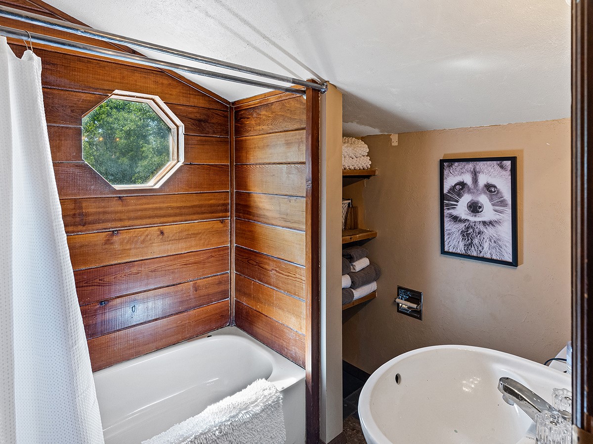 22610 Snowbird TRAIL