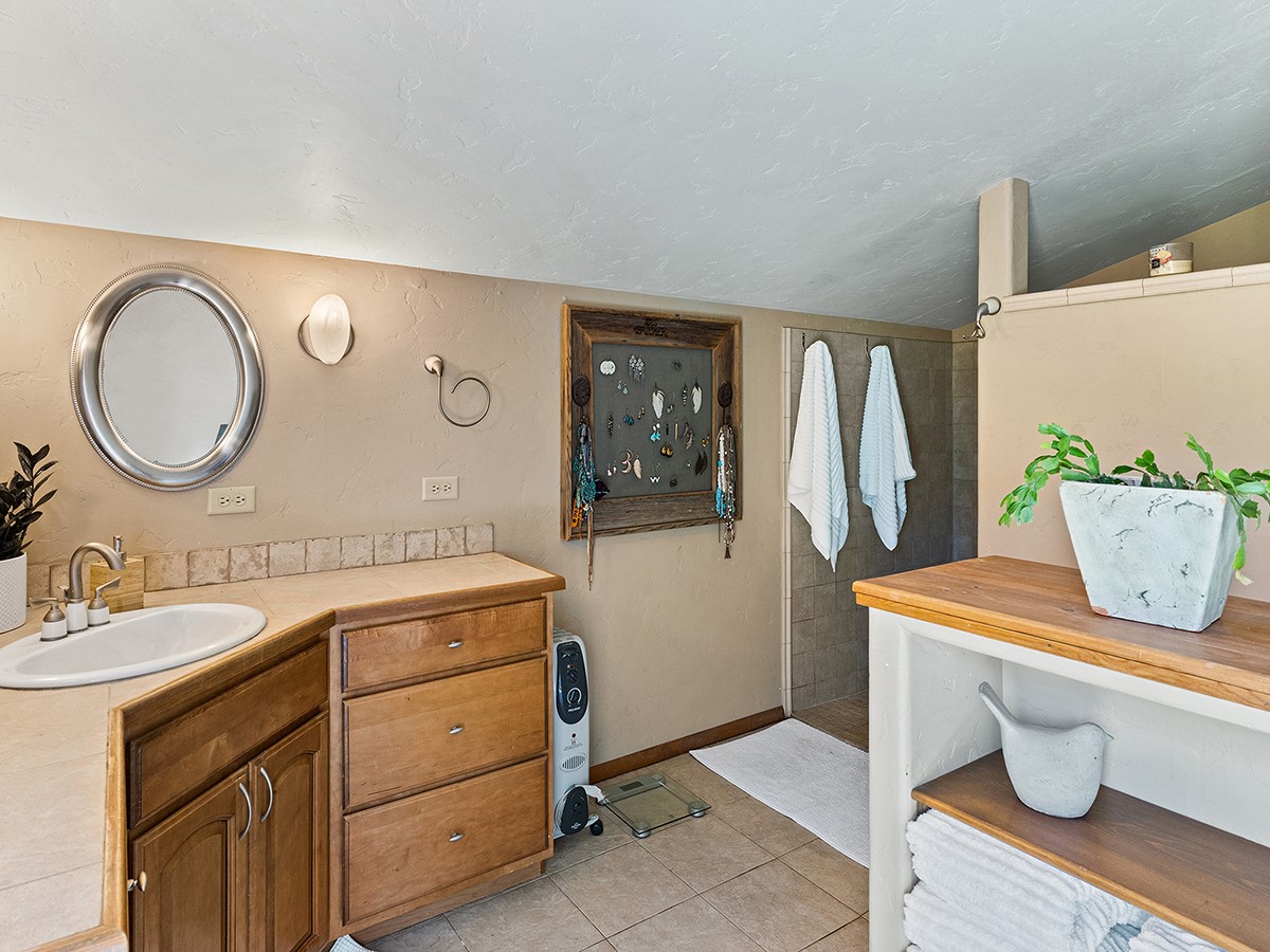 22610 Snowbird TRAIL