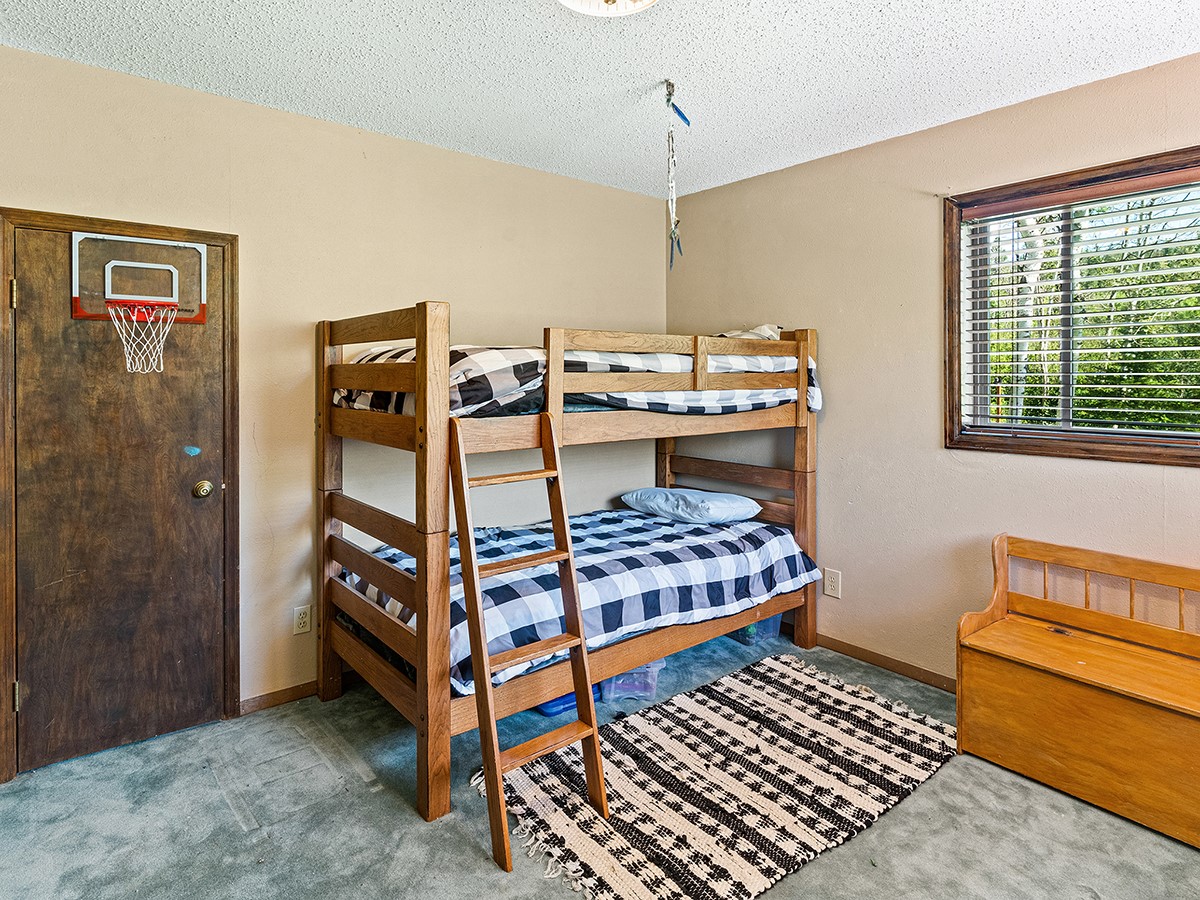 22610 Snowbird TRAIL