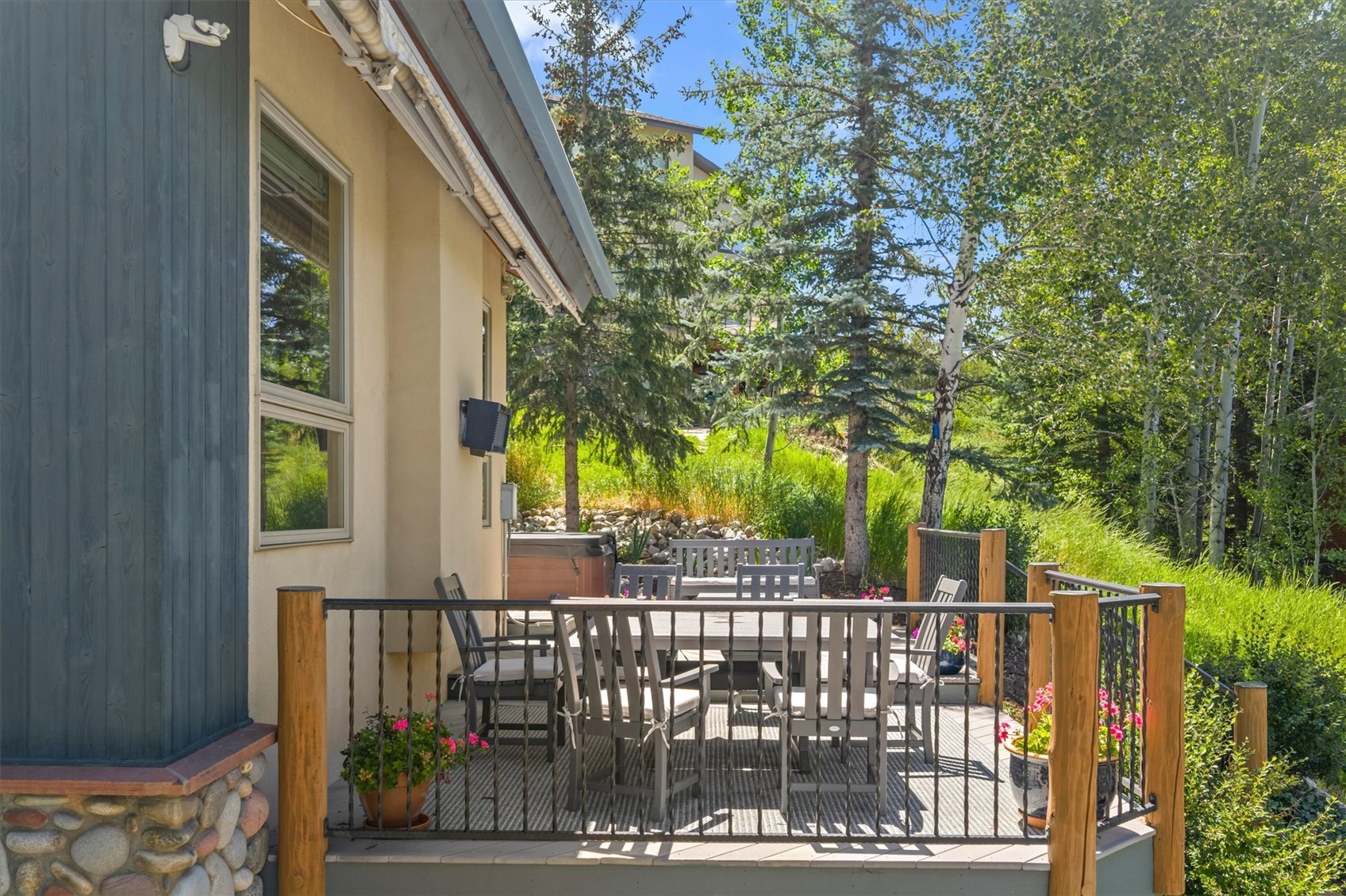 2531 Longthong ROAD