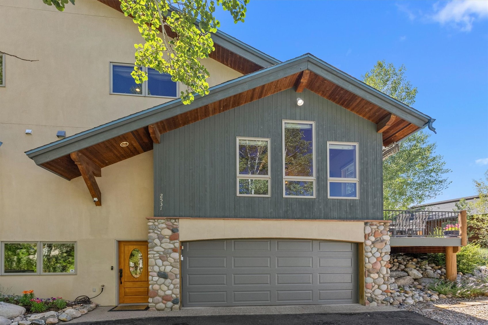2531 Longthong ROAD